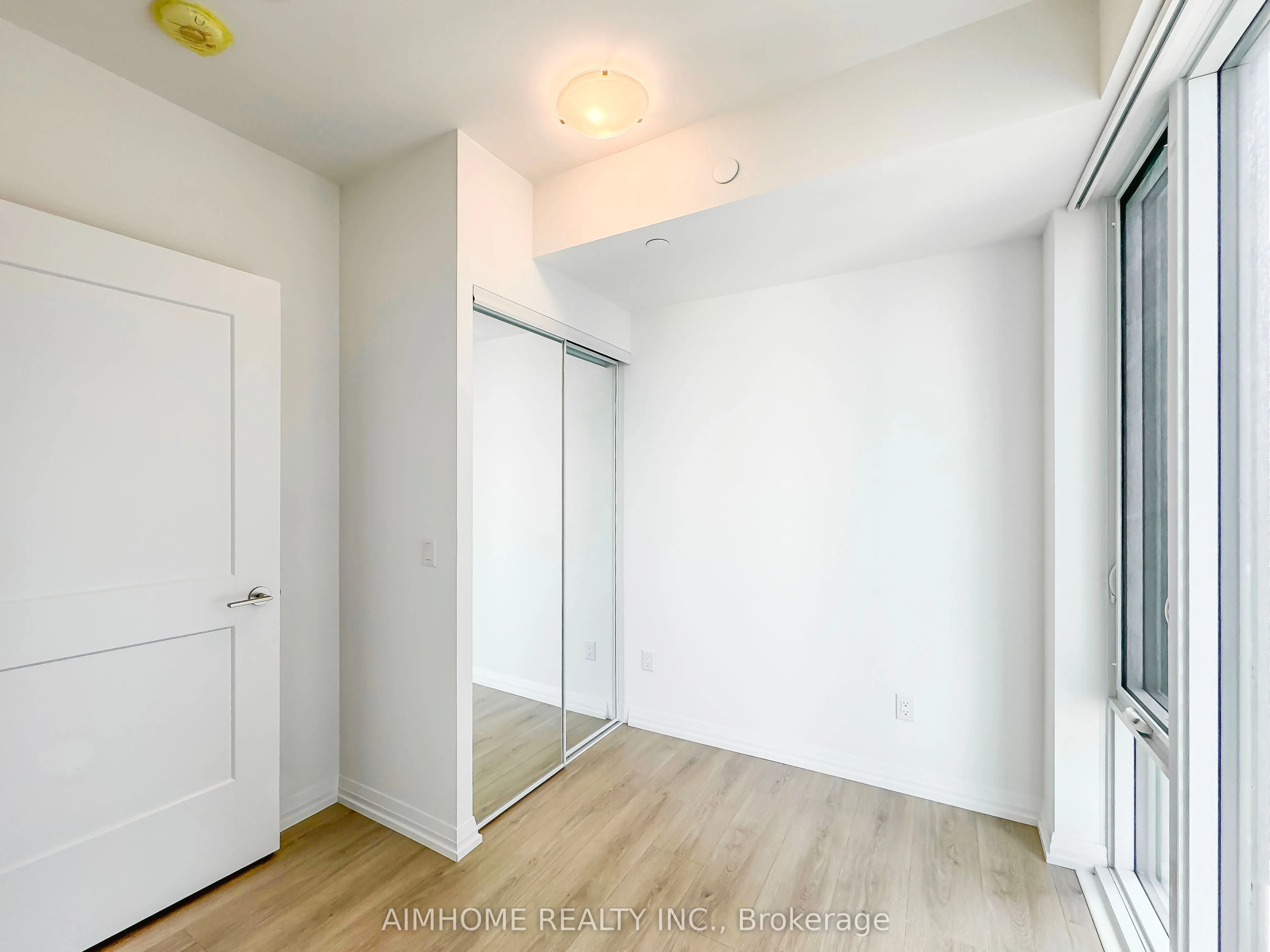 8 Widmer Street, #3503