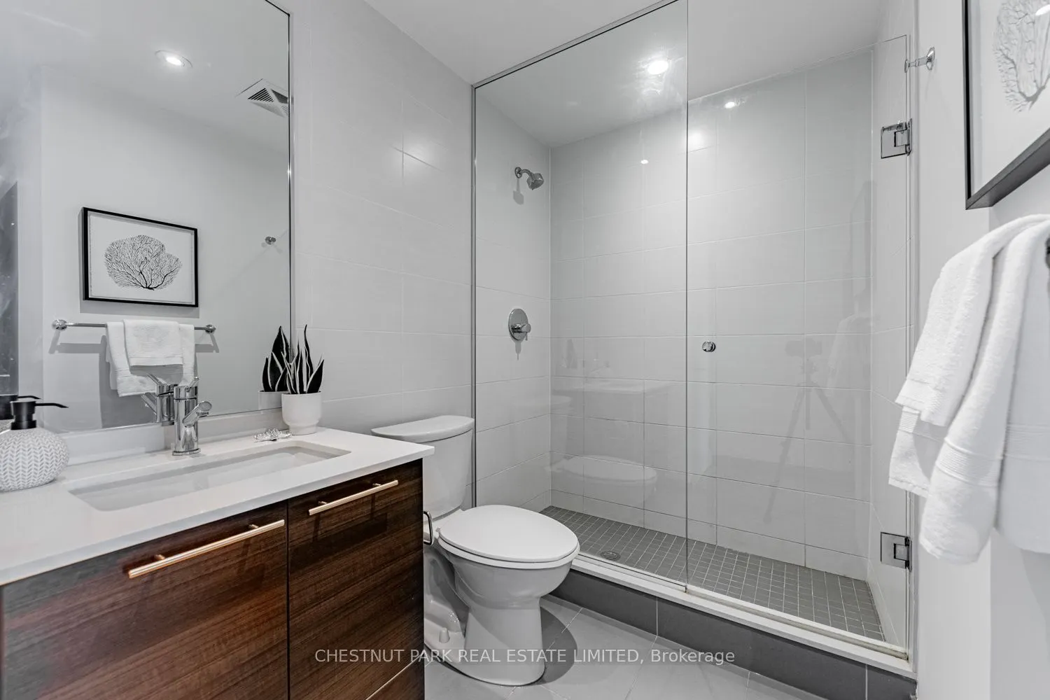 1 Market Street, #2206