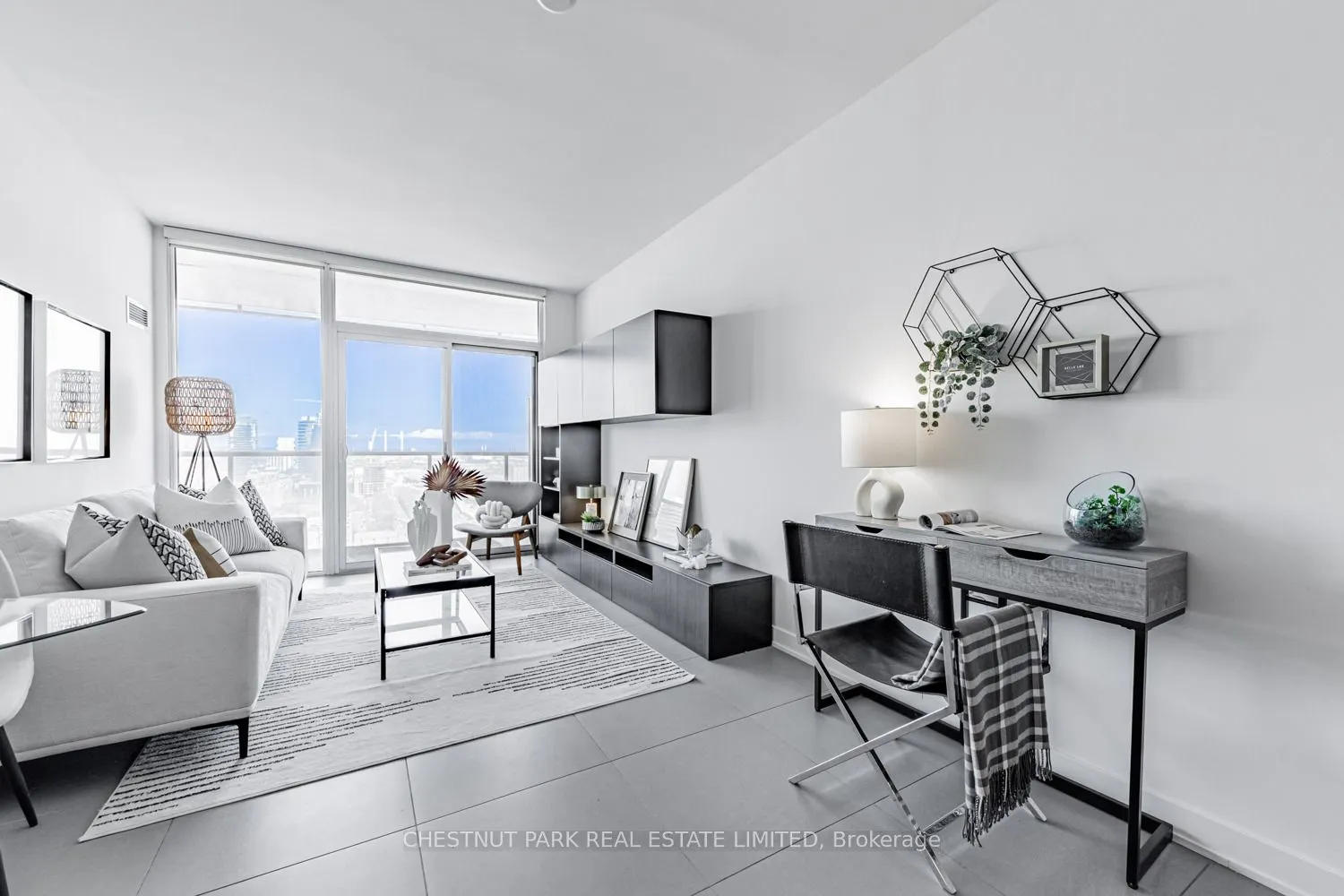 1 Market Street, #2206