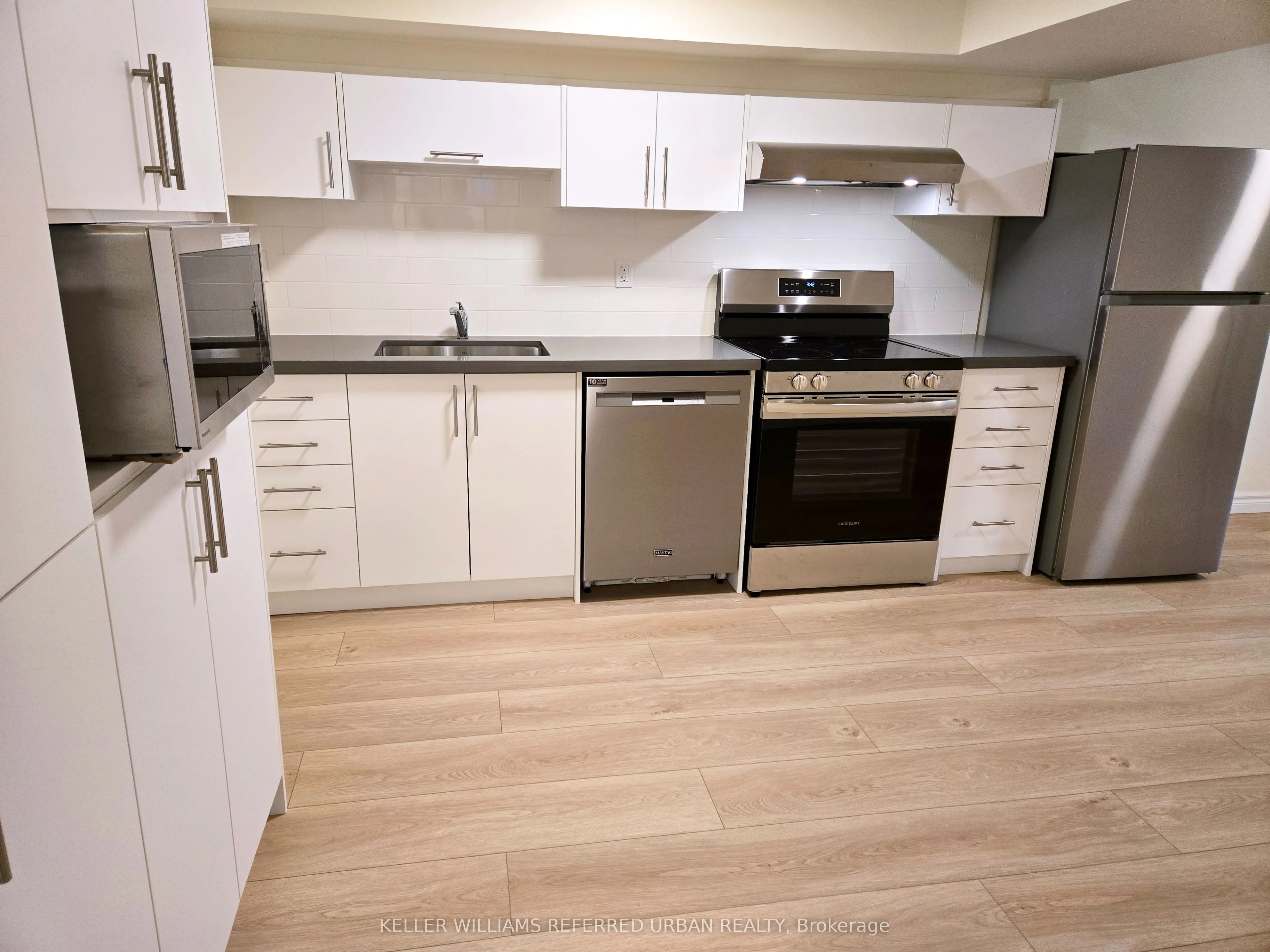 340 Burnett Avenue, #Lower