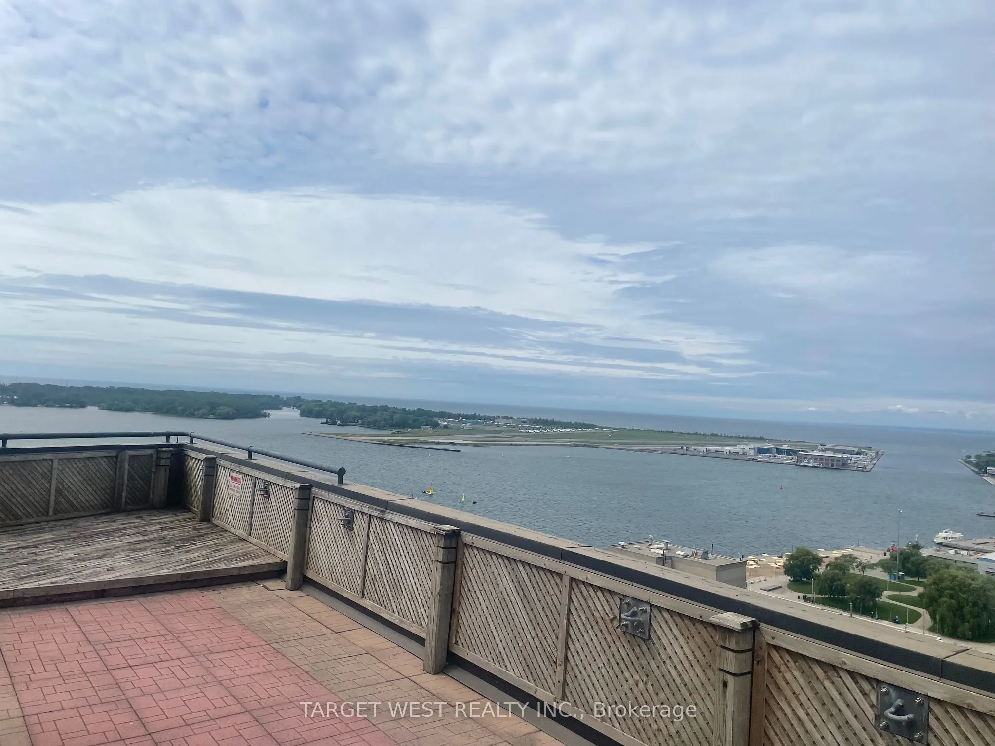 250 Queens Quay W, #1903