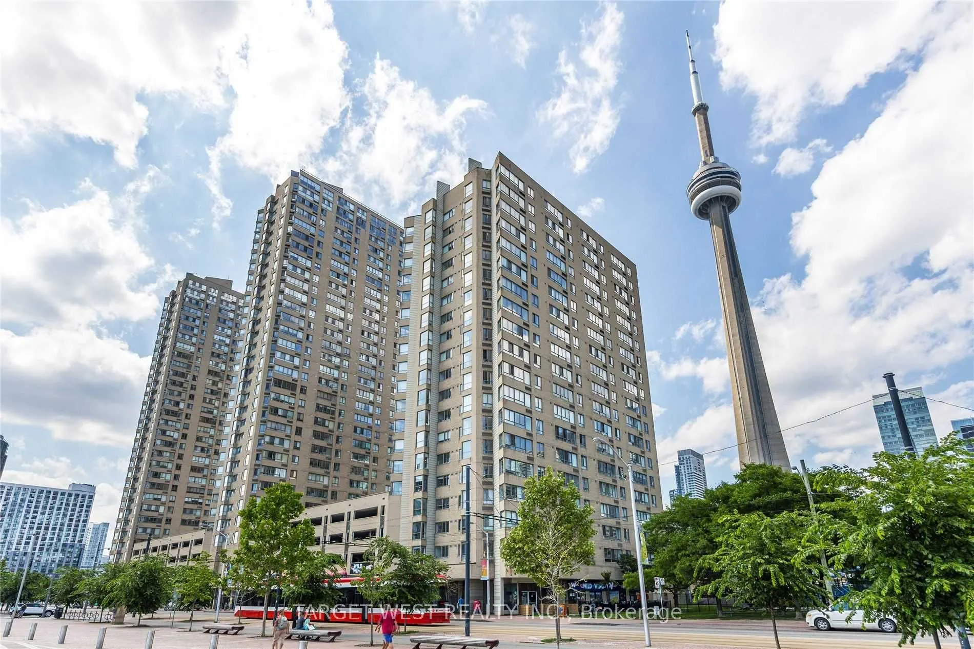 250 Queens Quay W, #1903