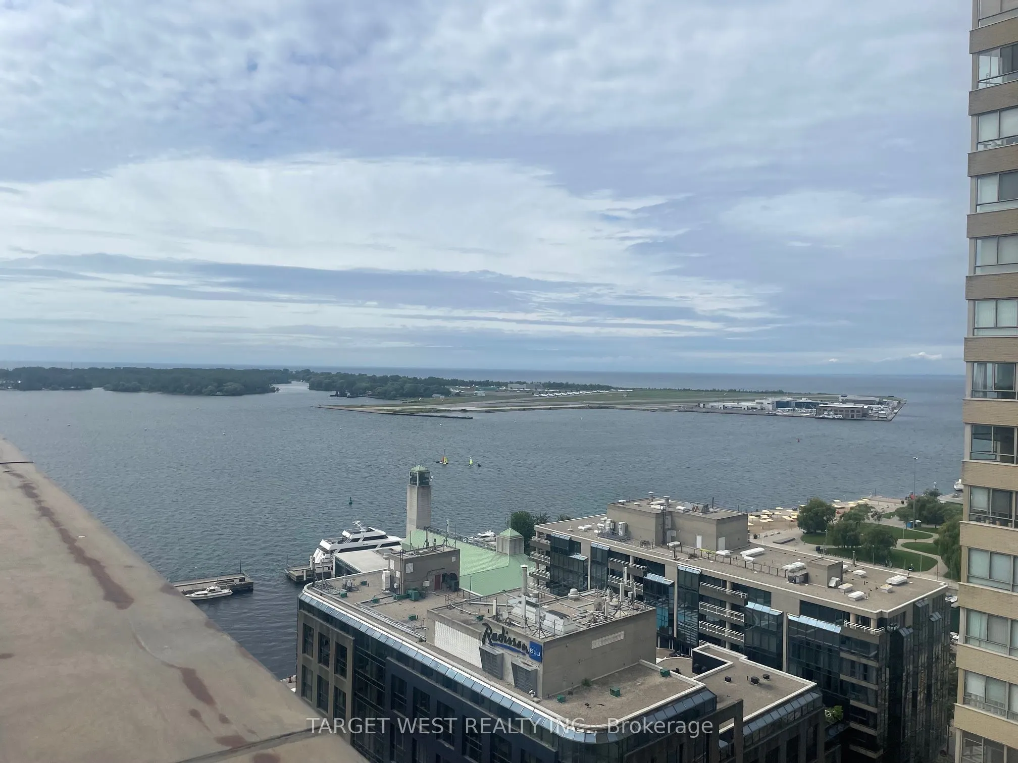 250 Queens Quay W, #1903