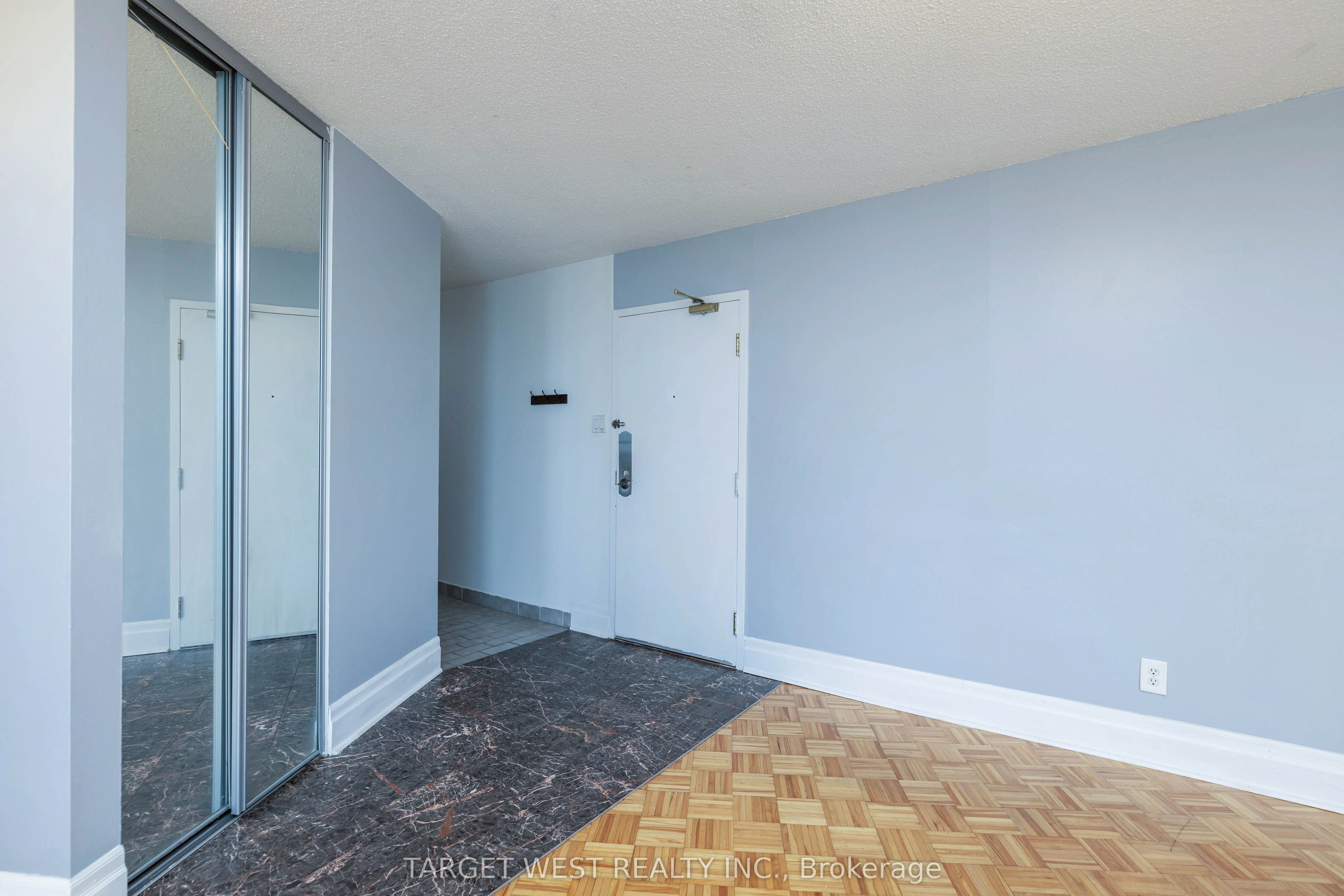 250 Queens Quay W, #1903