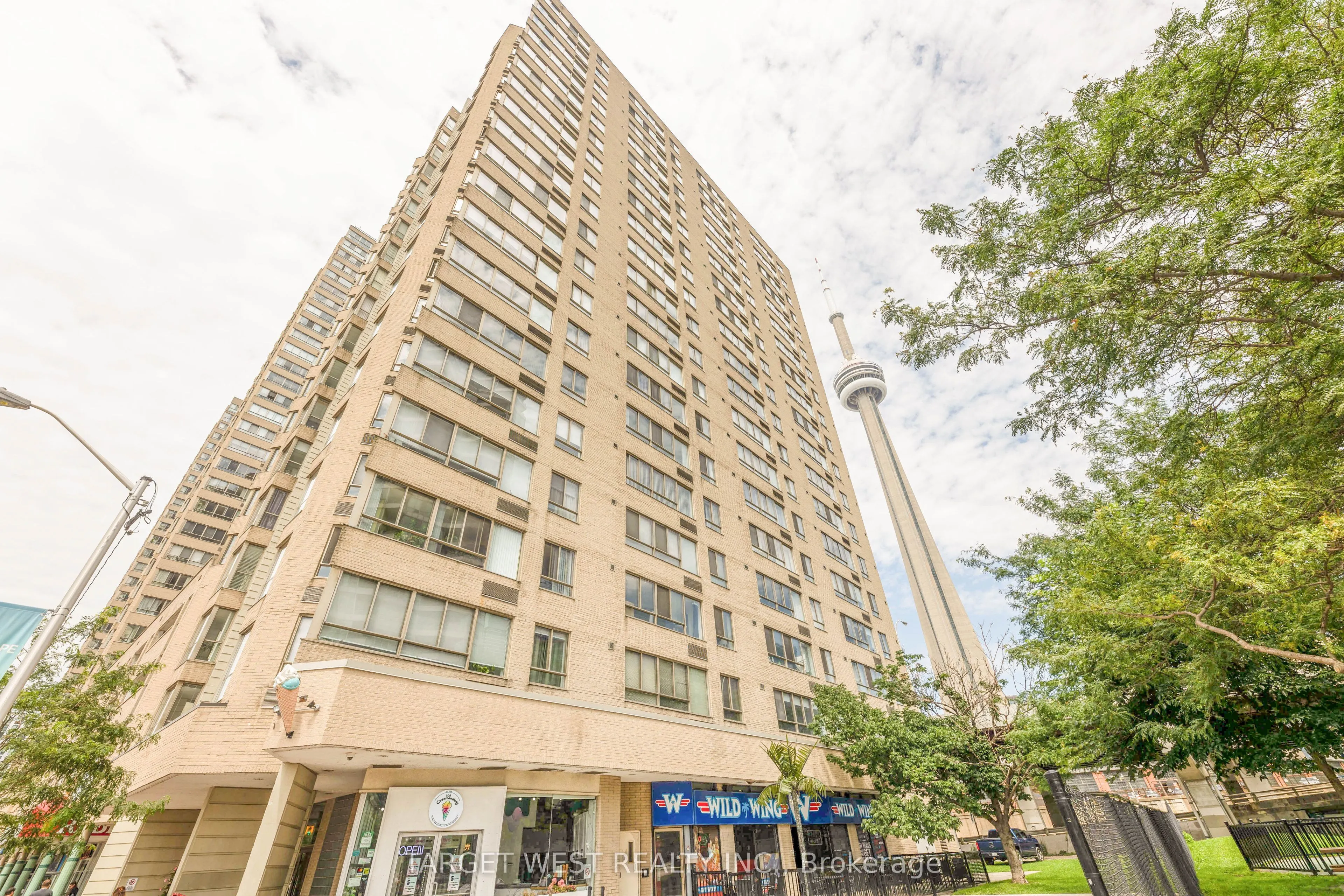 250 Queens Quay W, #1903