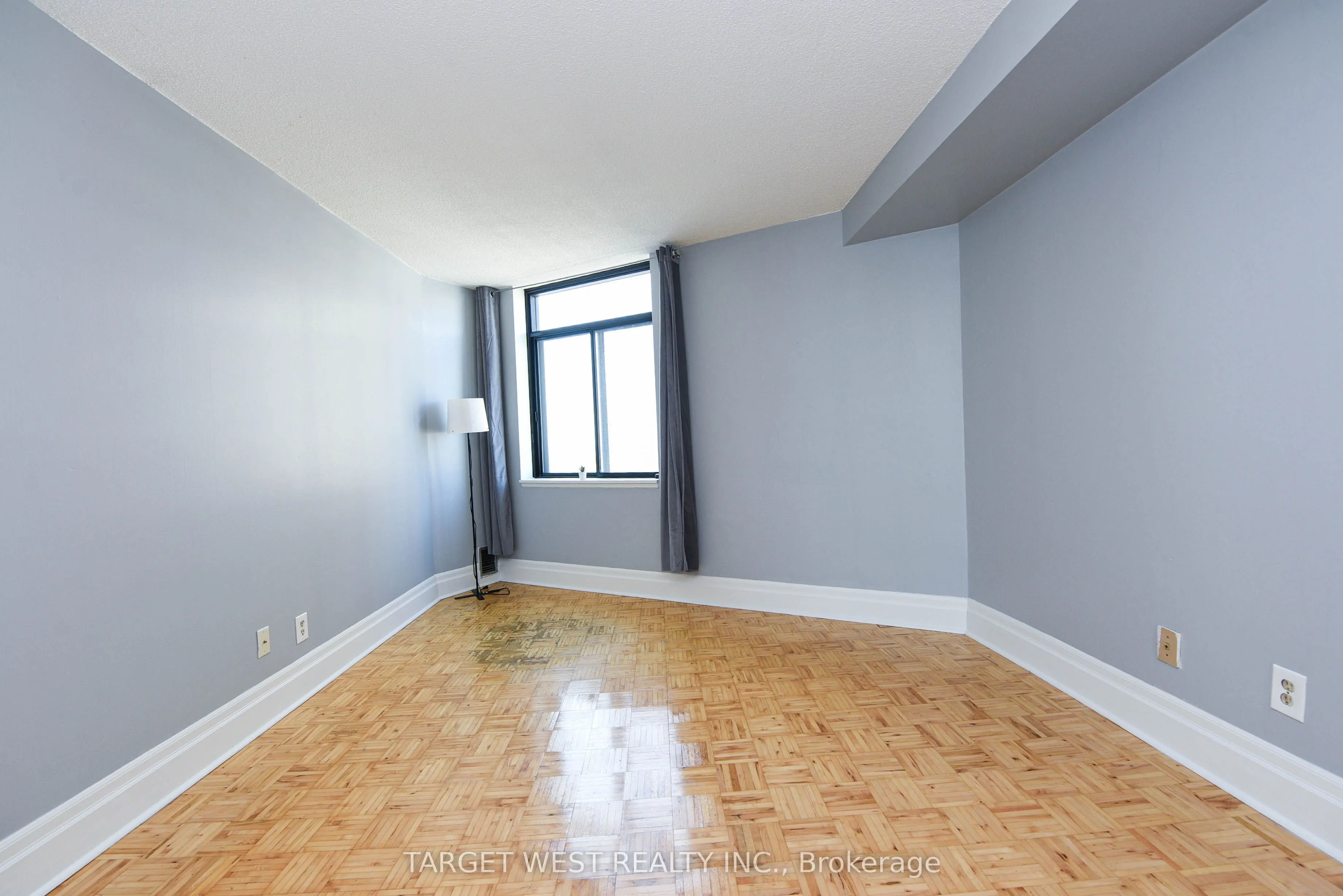 250 Queens Quay W, #1903