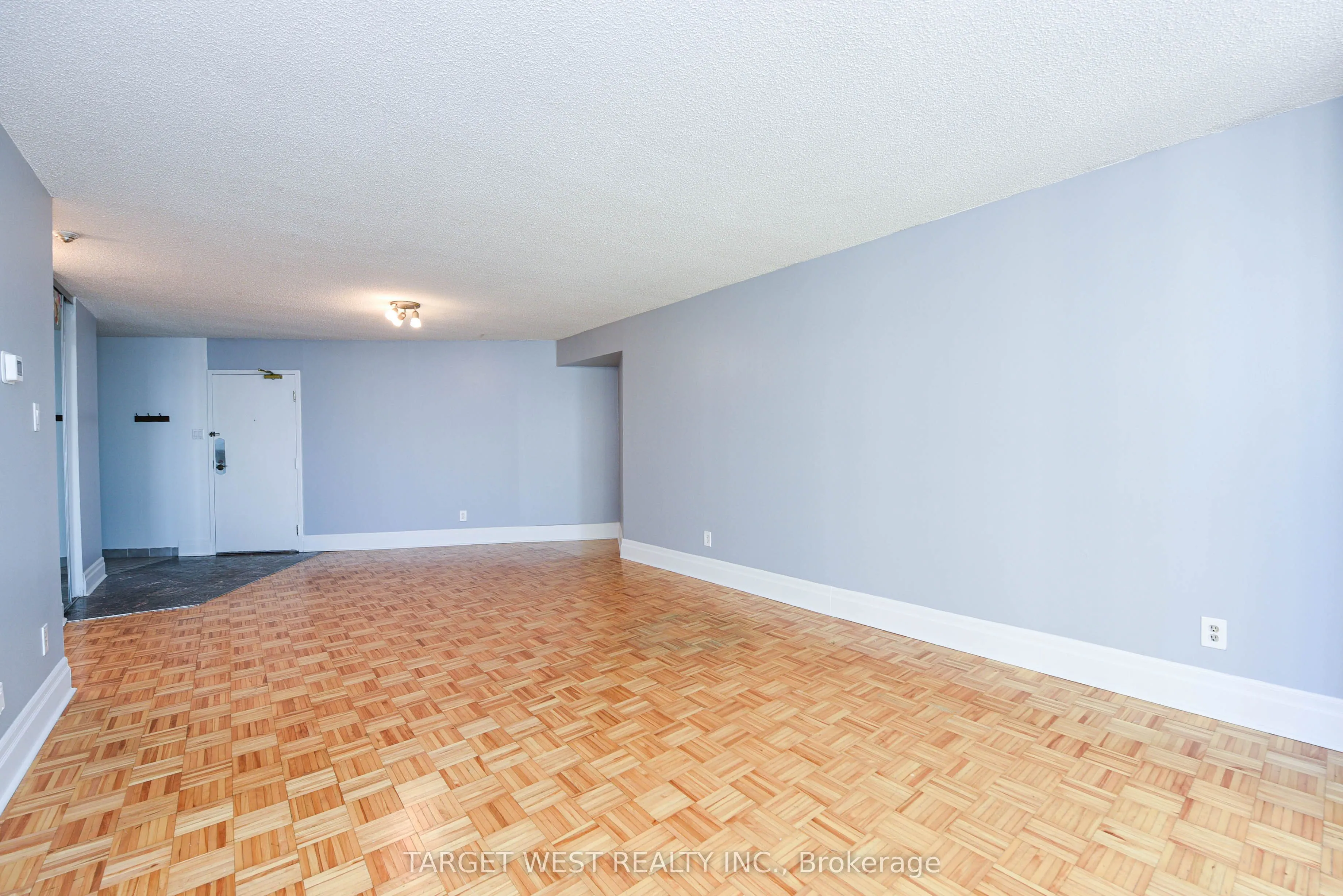 250 Queens Quay W, #1903