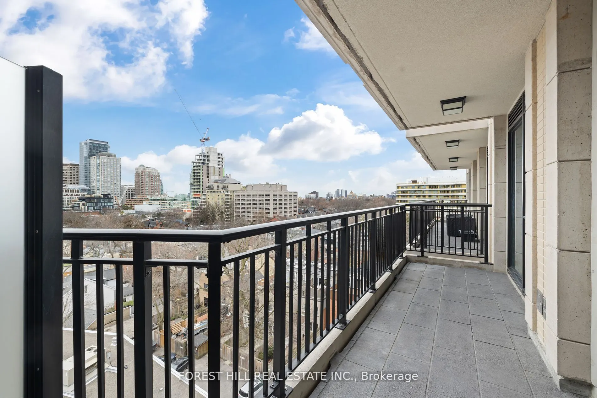 181 Davenport Road, #806