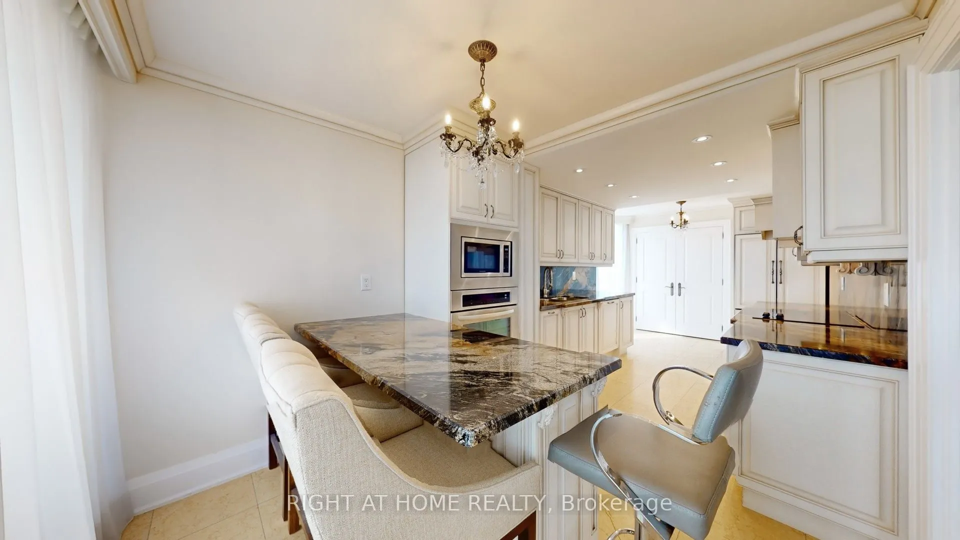 100 Antibes Drive, #2805