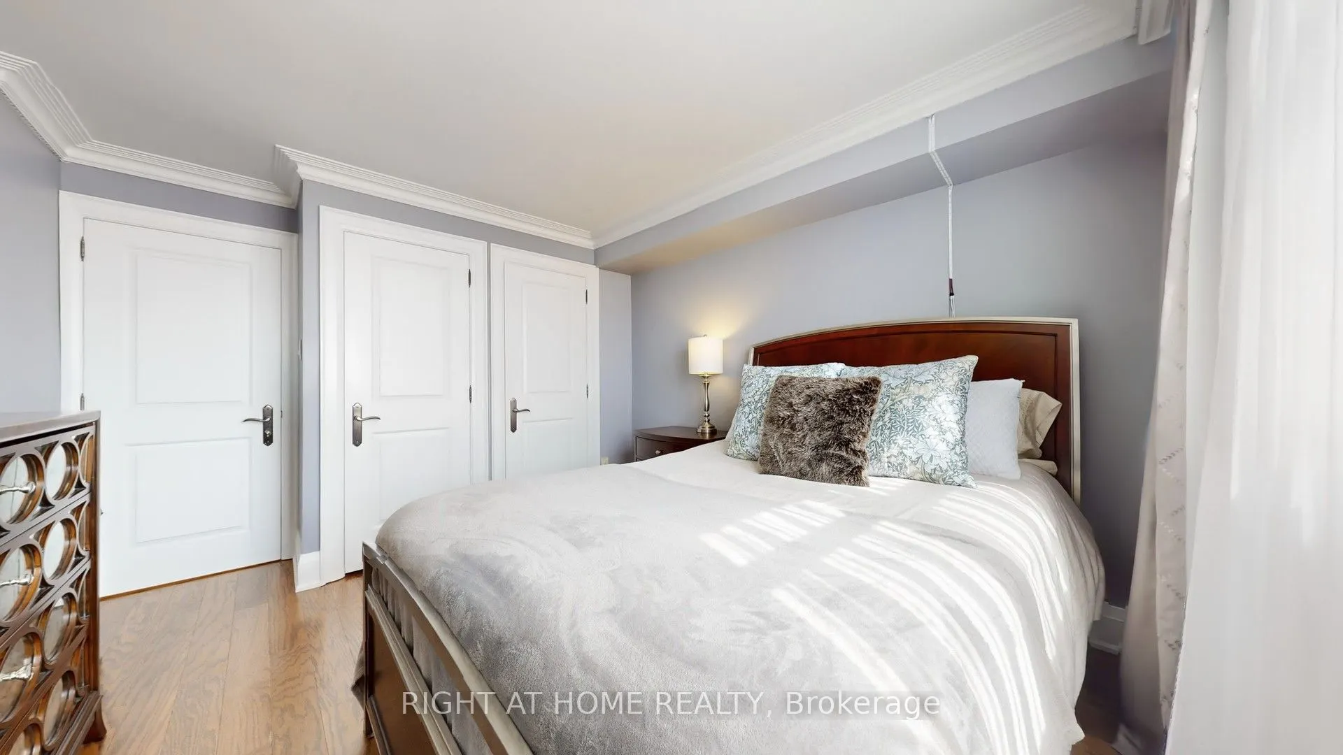 100 Antibes Drive, #2805