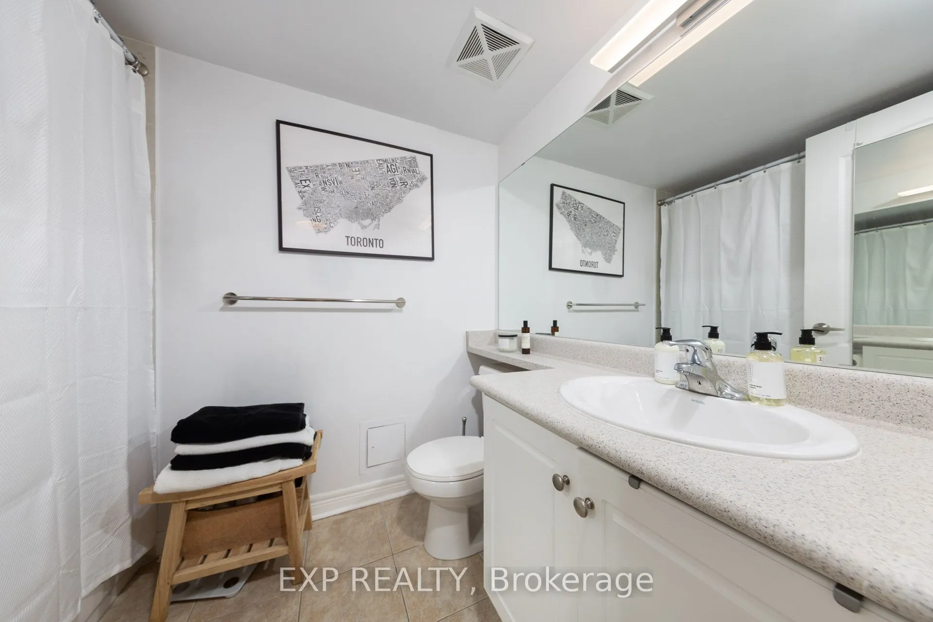212 Eglinton Avenue E, #1510