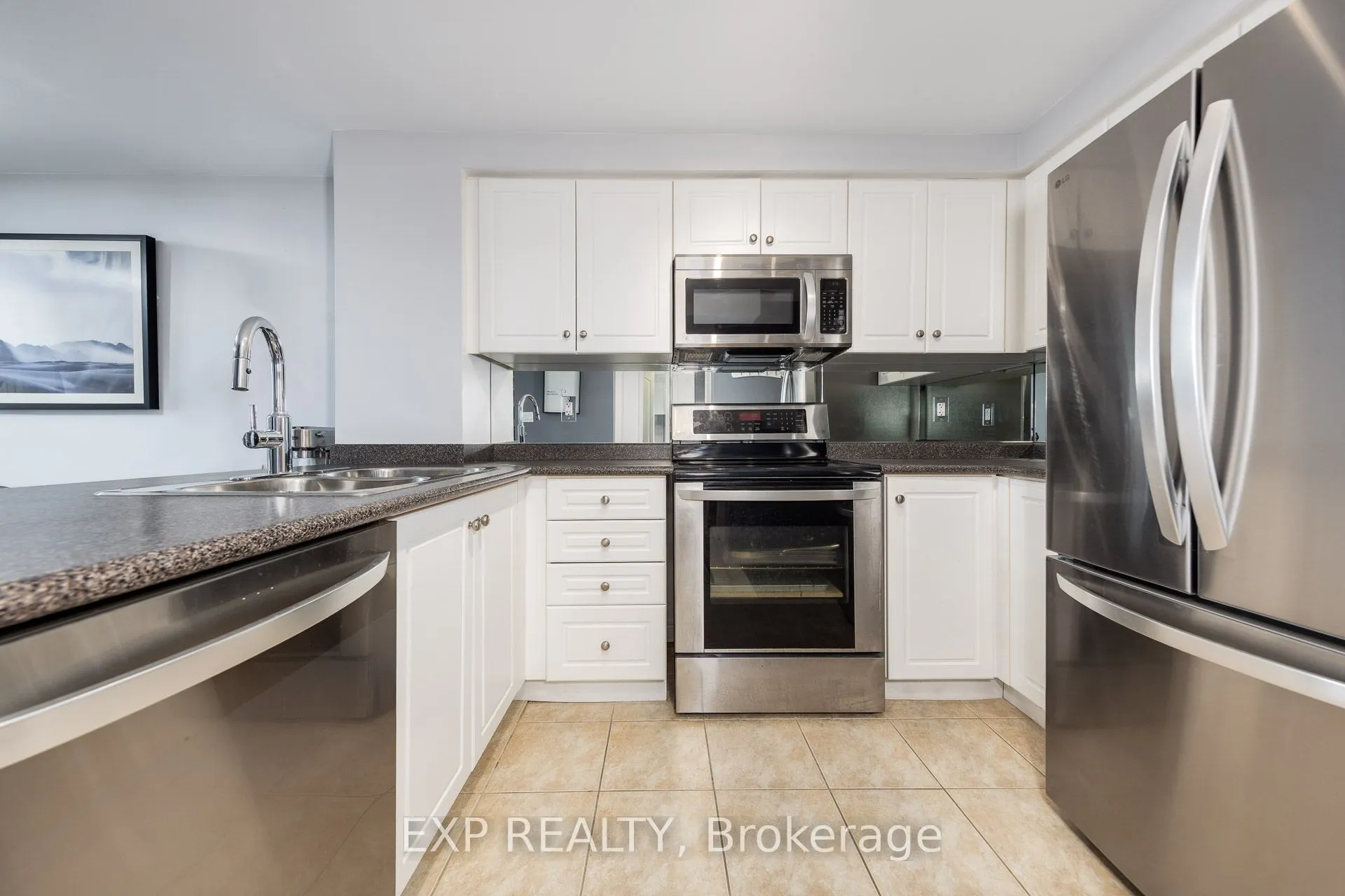 212 Eglinton Avenue E, #1510