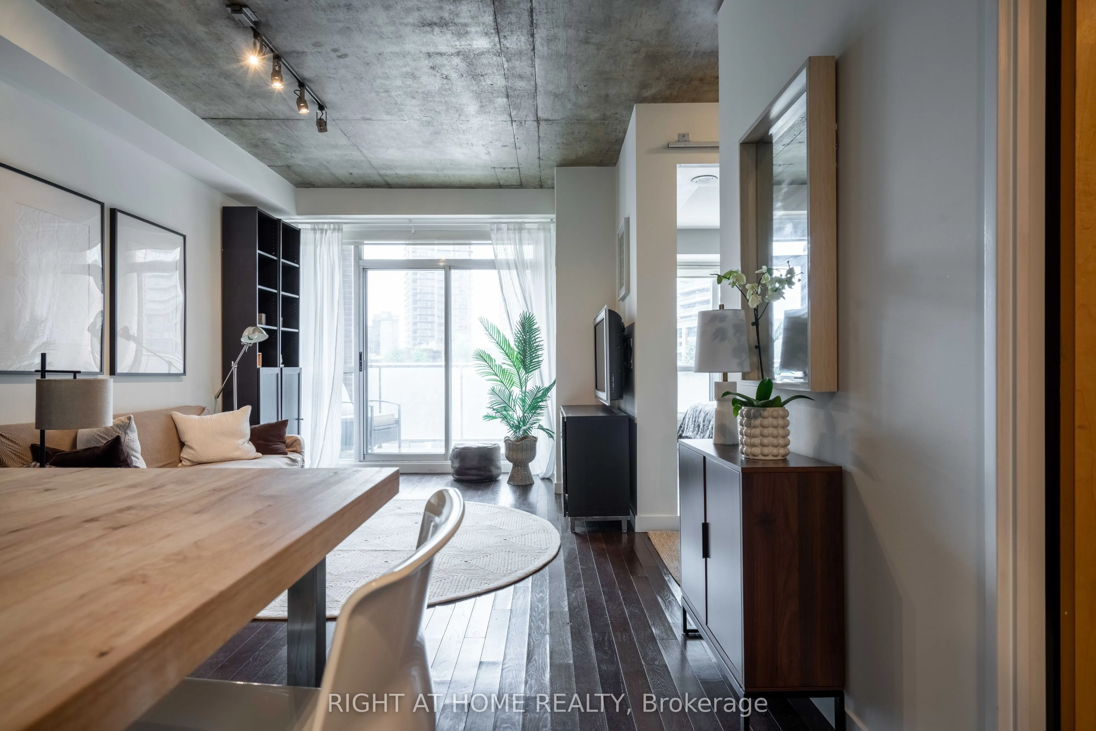 1 Shaw Street, #413