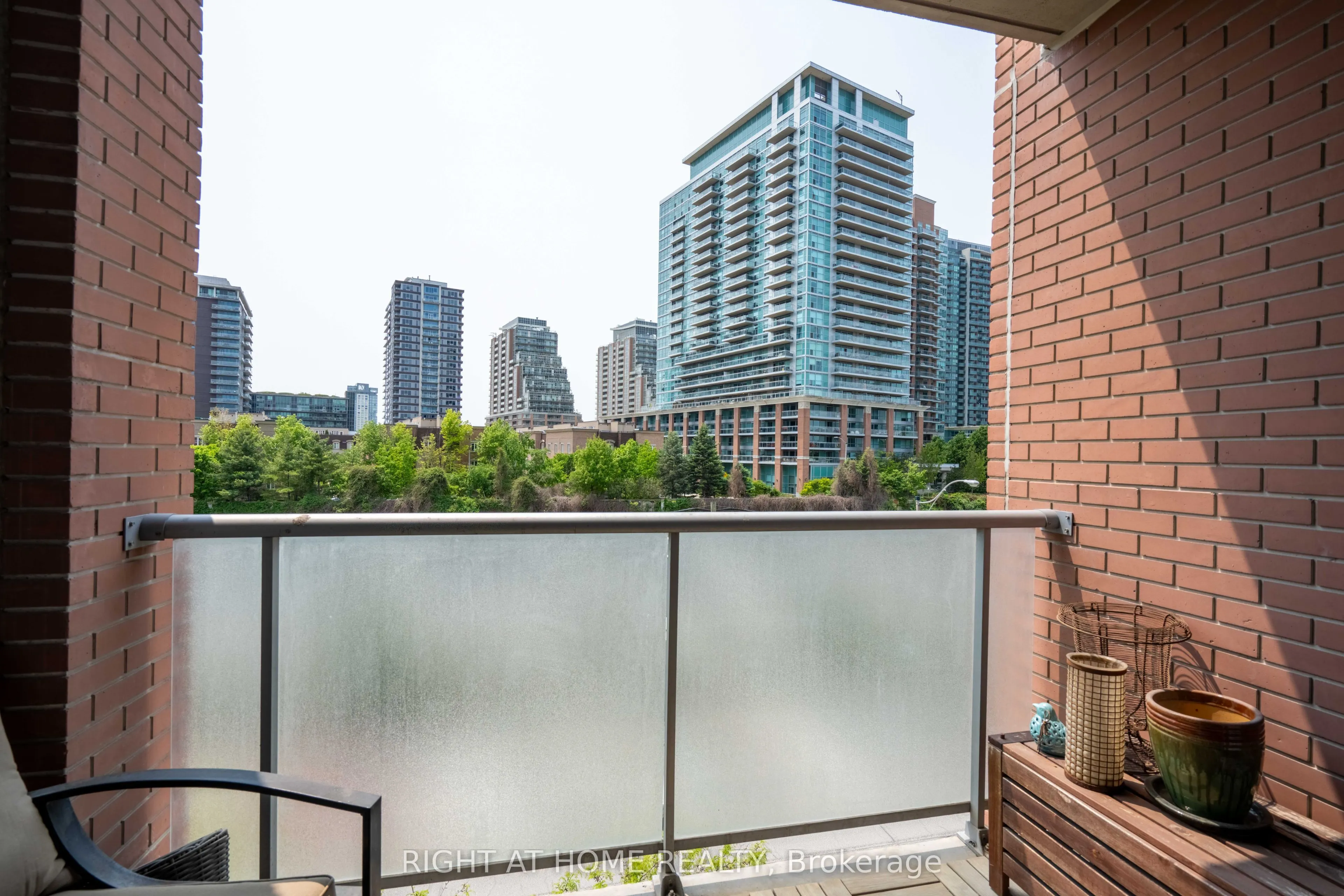 1 Shaw Street, #413