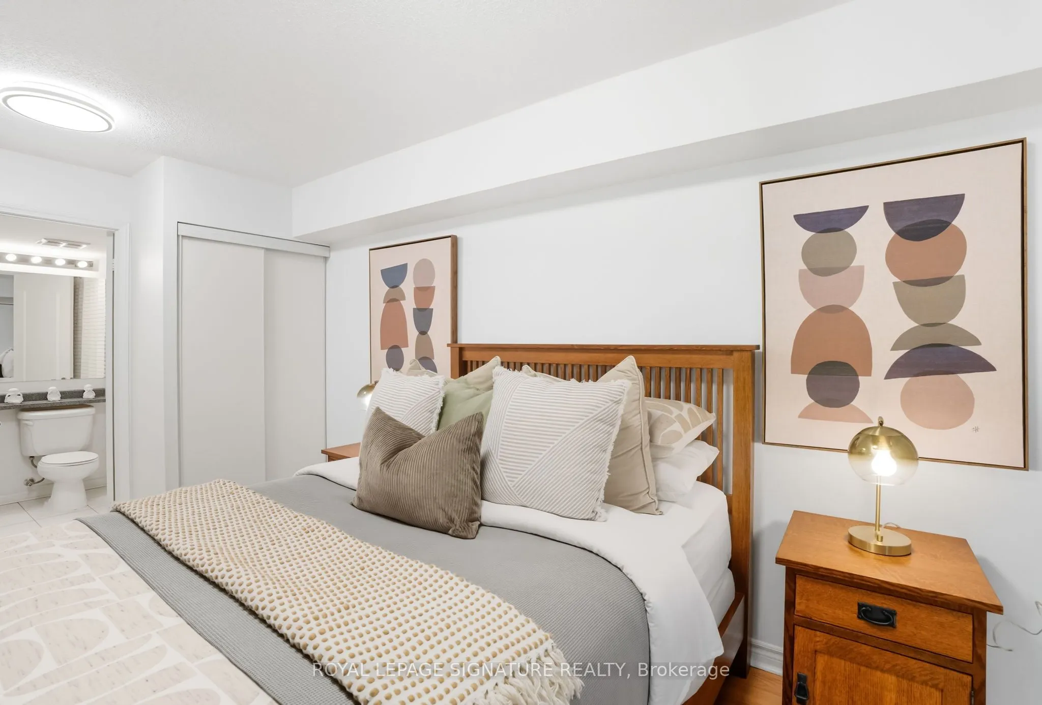 935 Sheppard Avenue W, #402