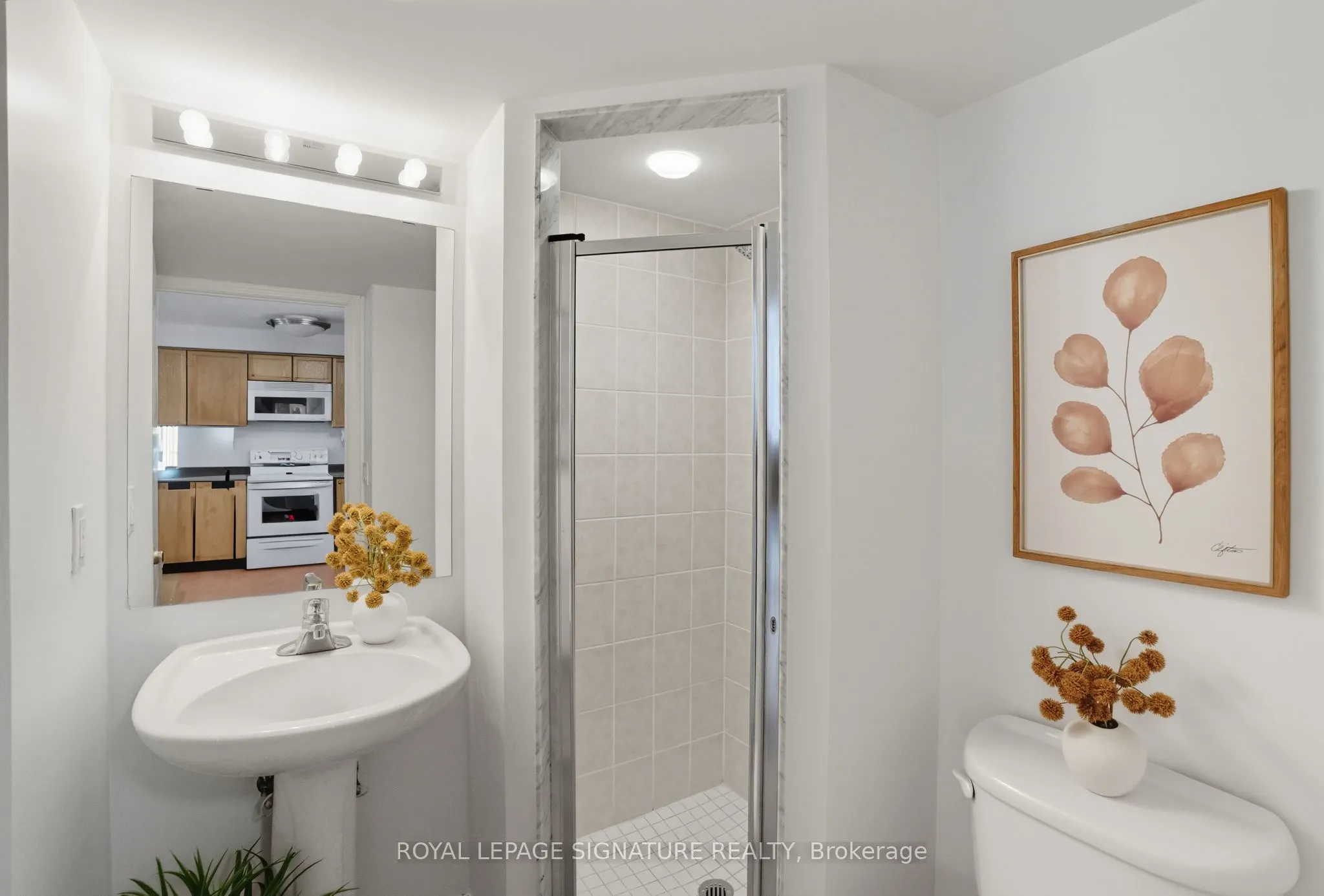935 Sheppard Avenue W, #402