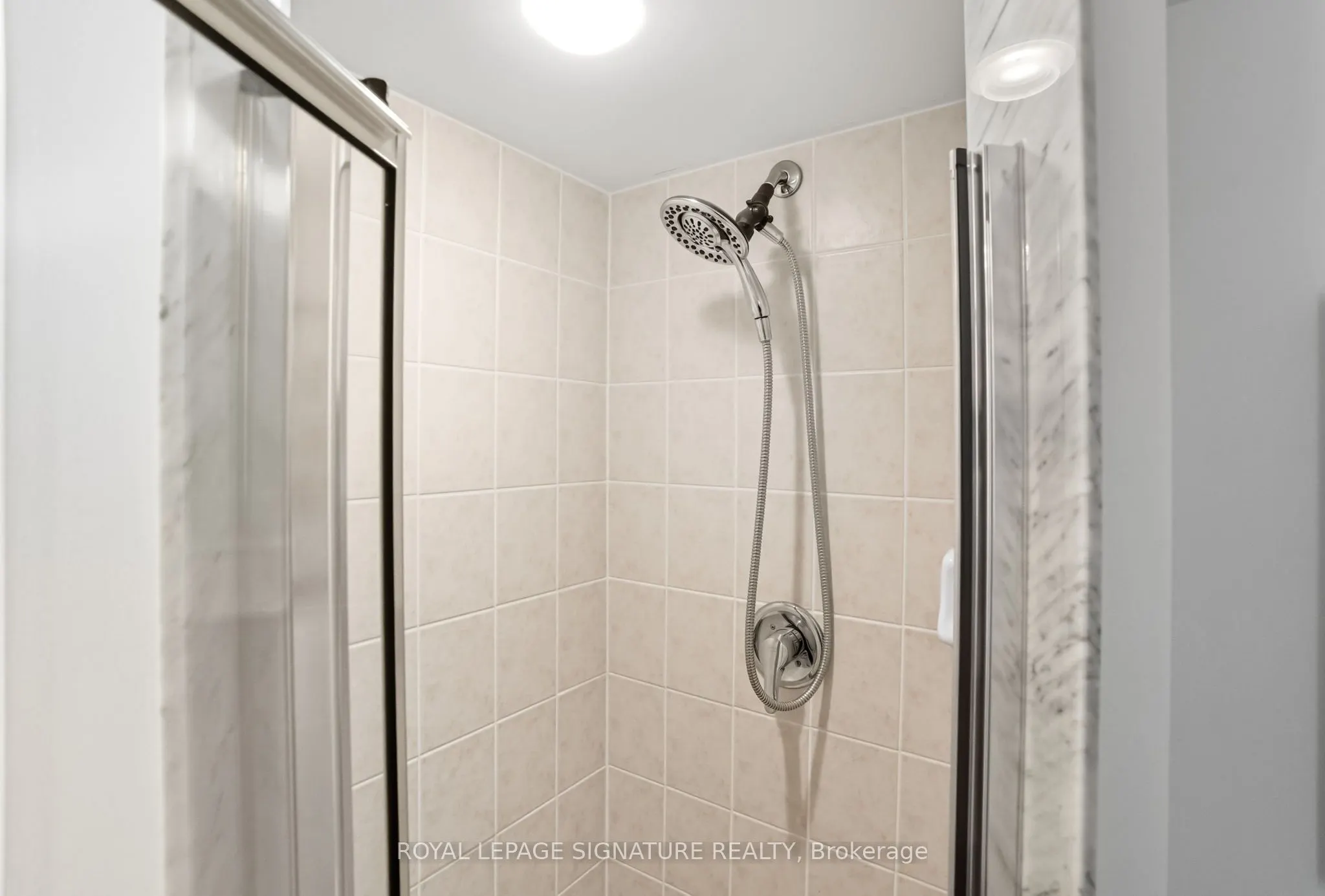 935 Sheppard Avenue W, #402