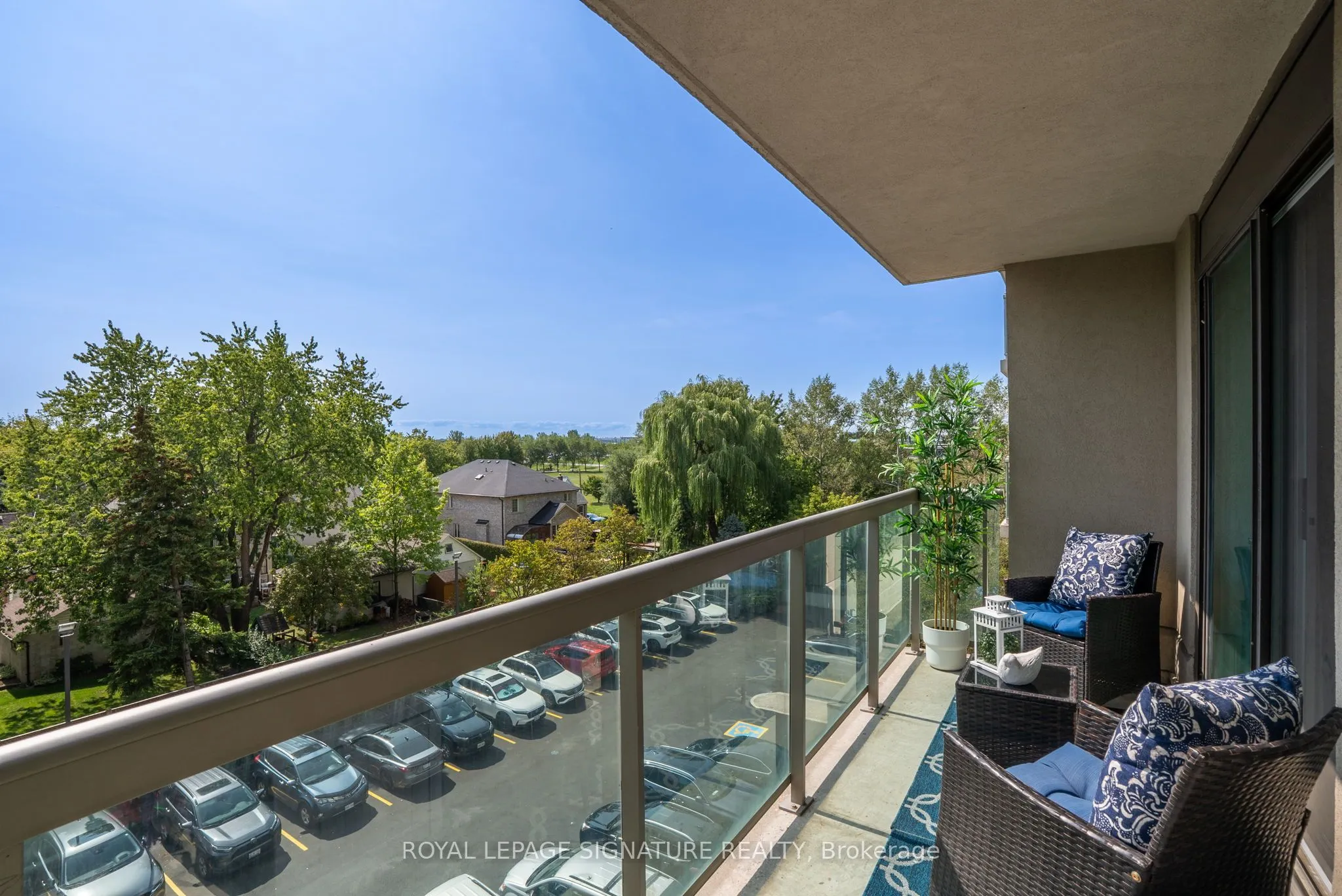 935 Sheppard Avenue W, #402