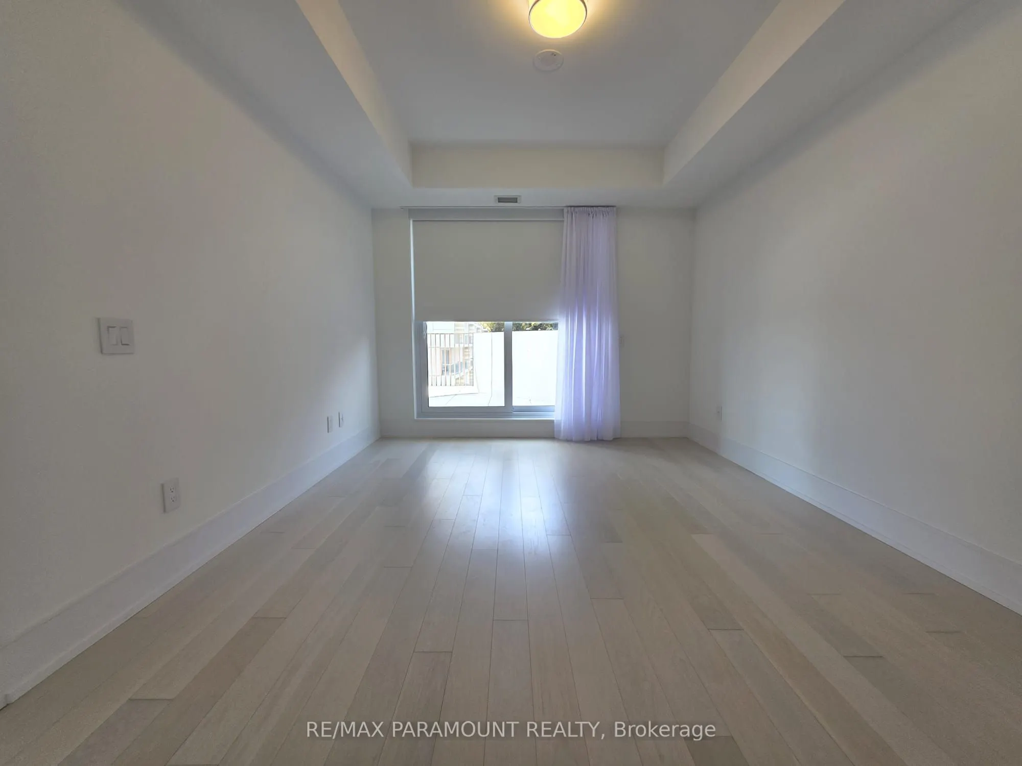 155 Merchants Wharf, #515