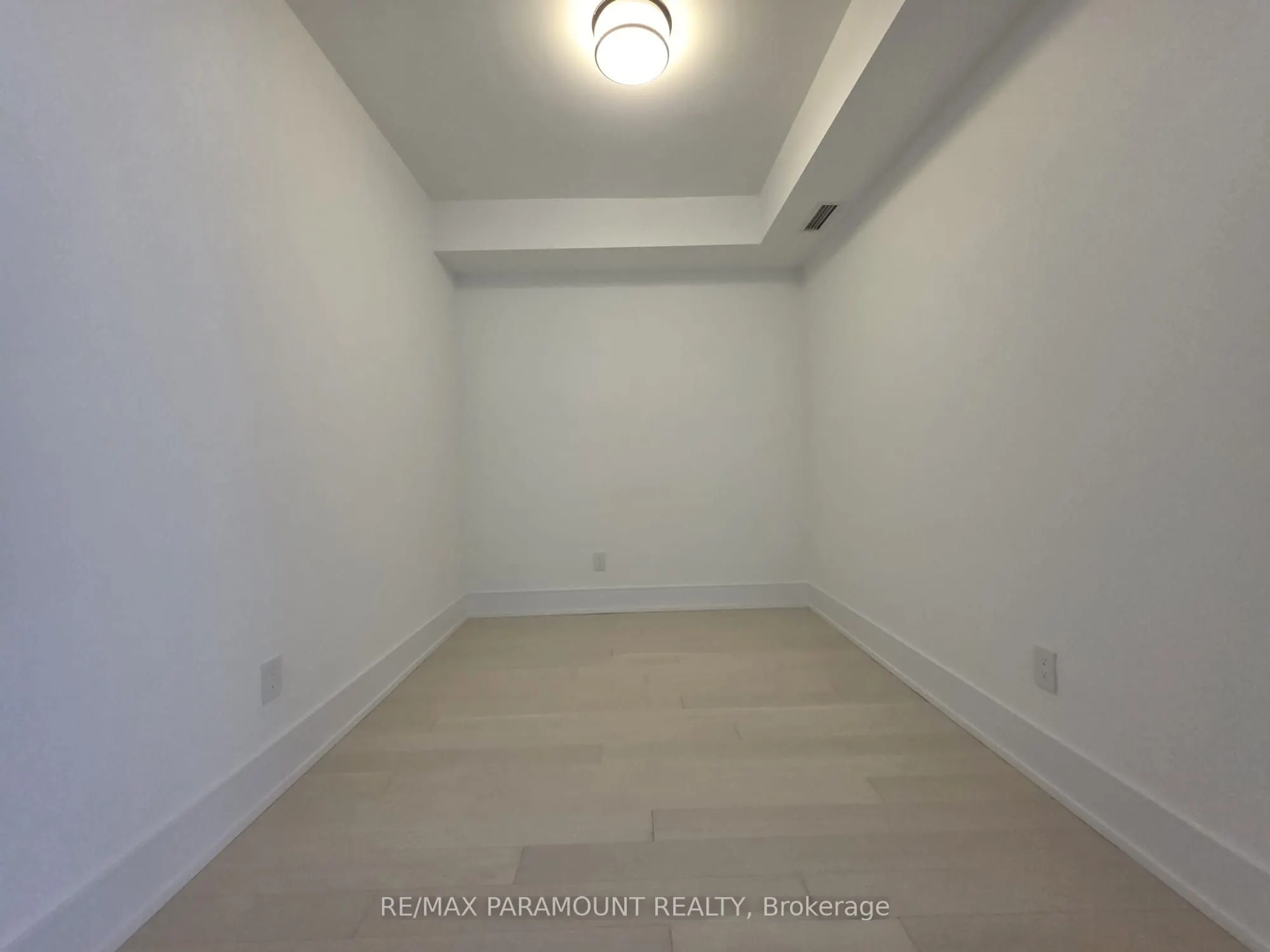 155 Merchants Wharf, #515