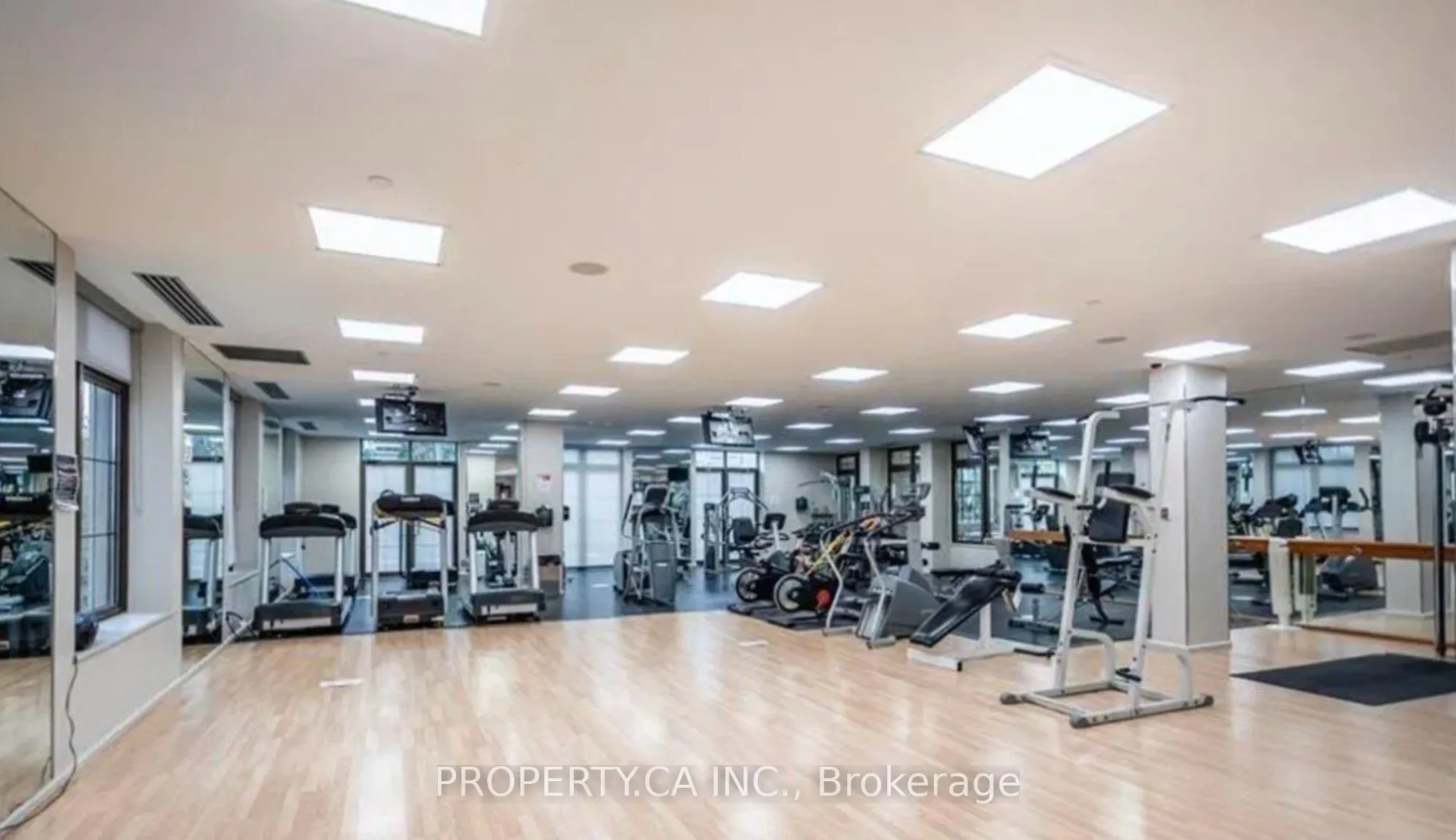 80 Harrison Garden Boulevard, #221