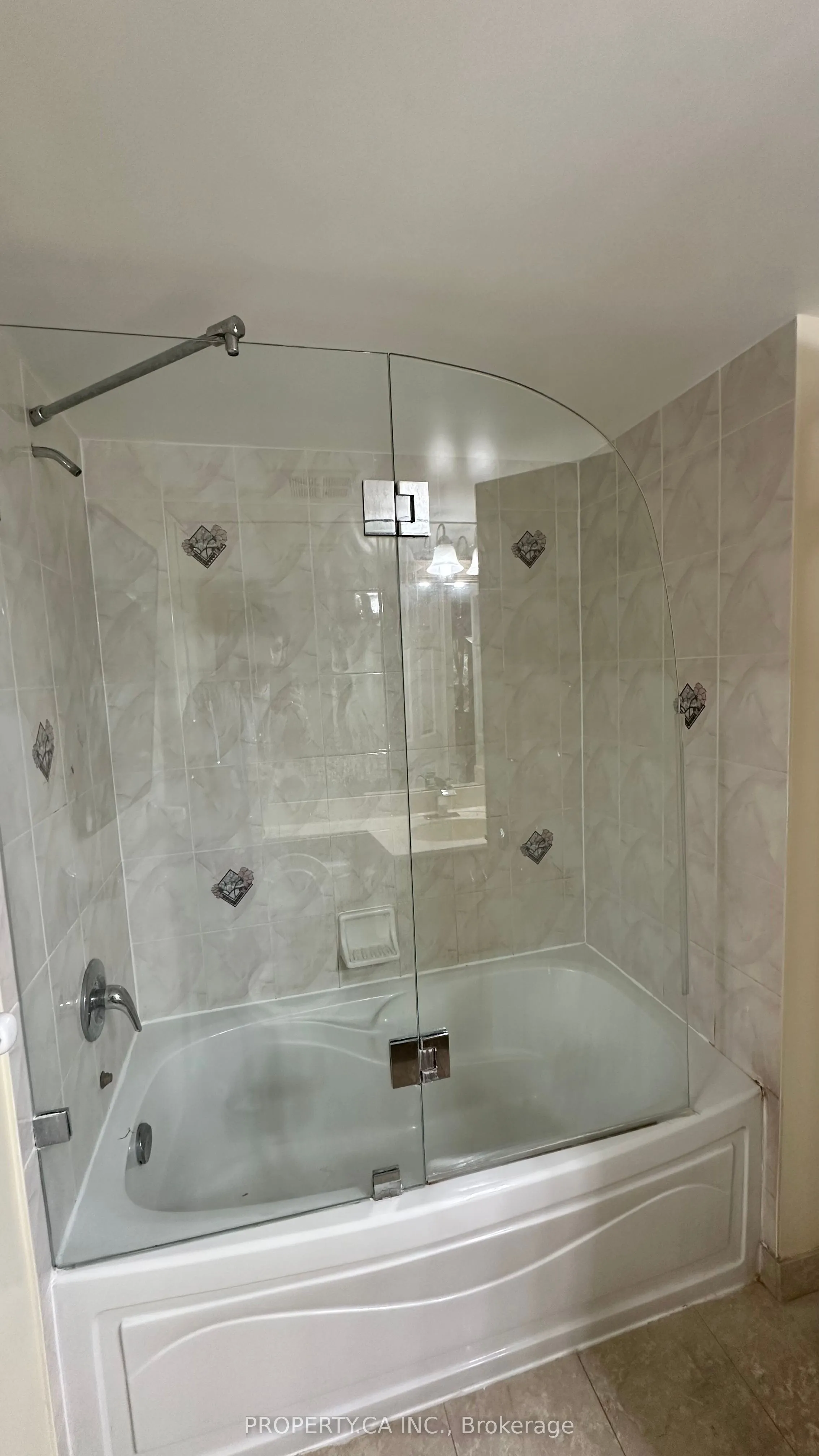 80 Harrison Garden Boulevard, #221