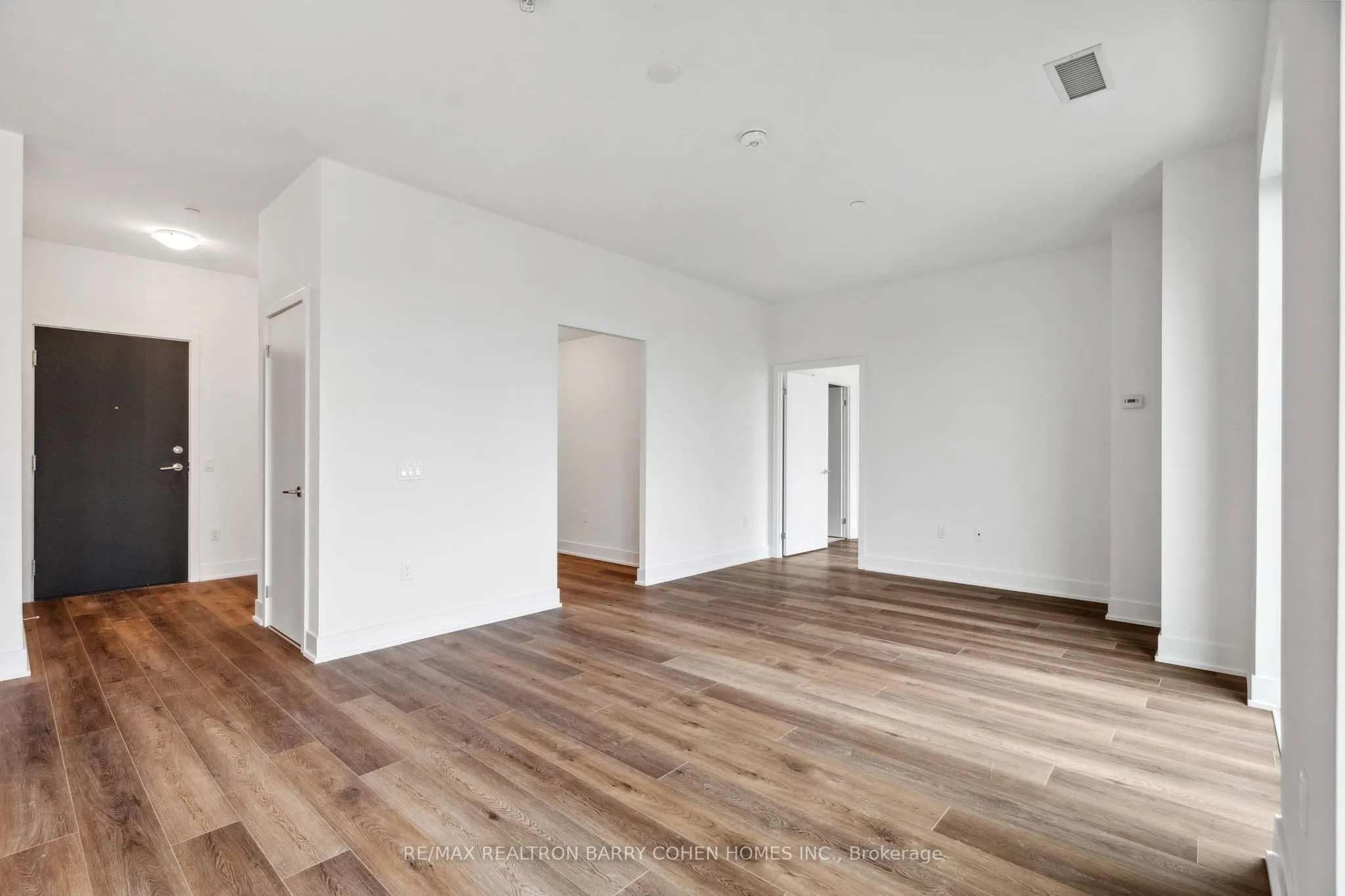 250 Lawrence Avenue W, #906