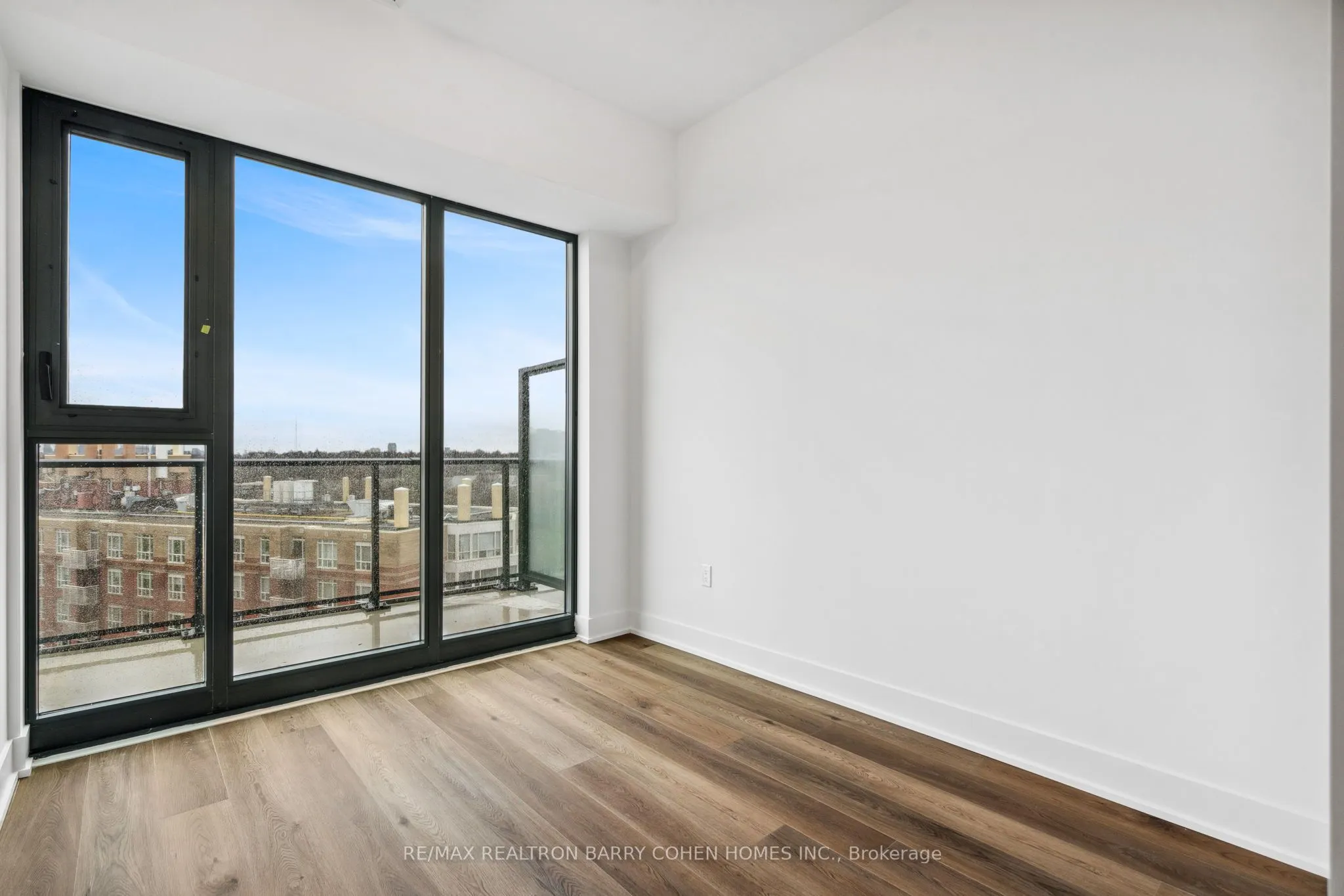 250 Lawrence Avenue W, #906