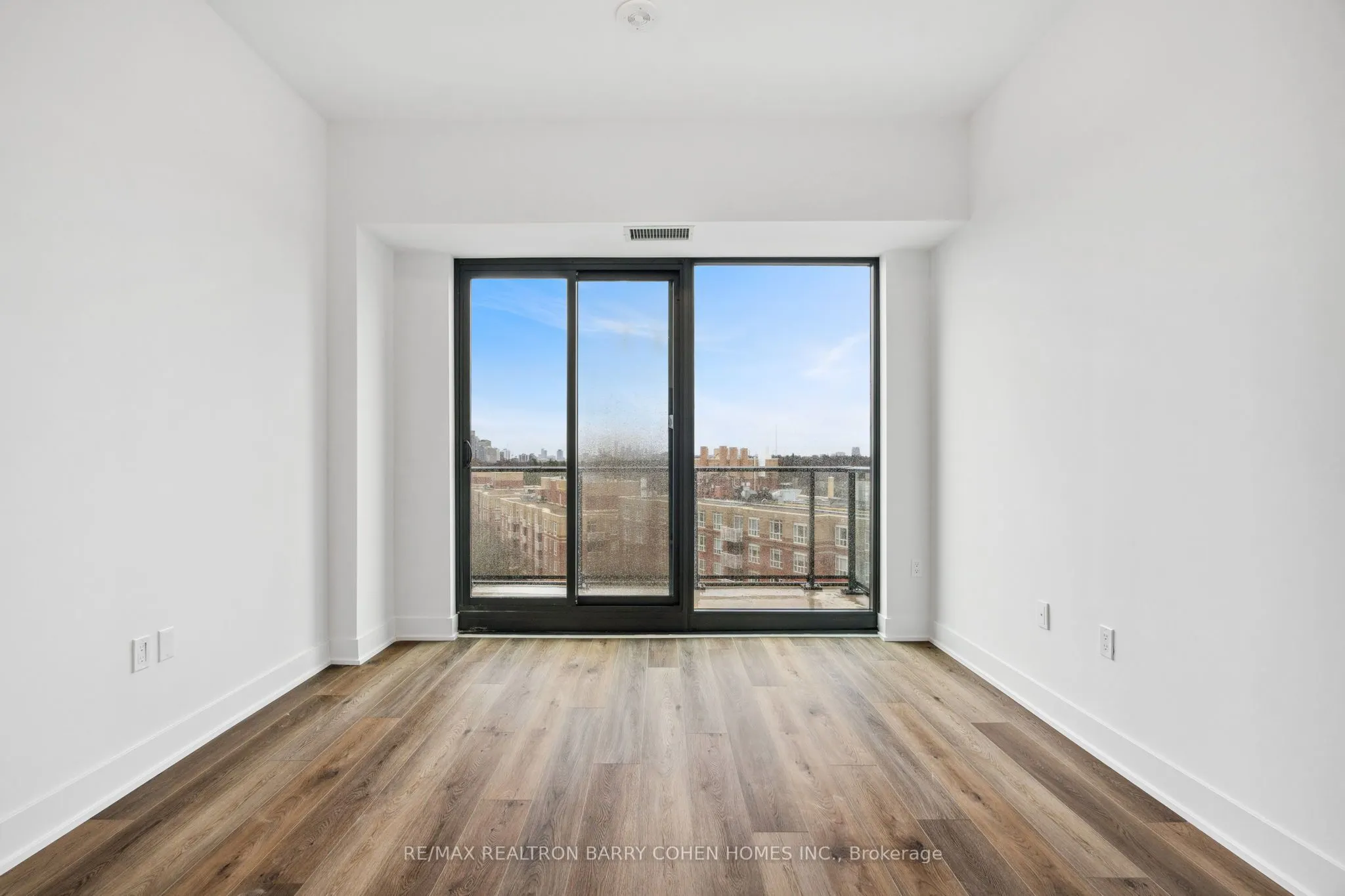 250 Lawrence Avenue W, #906