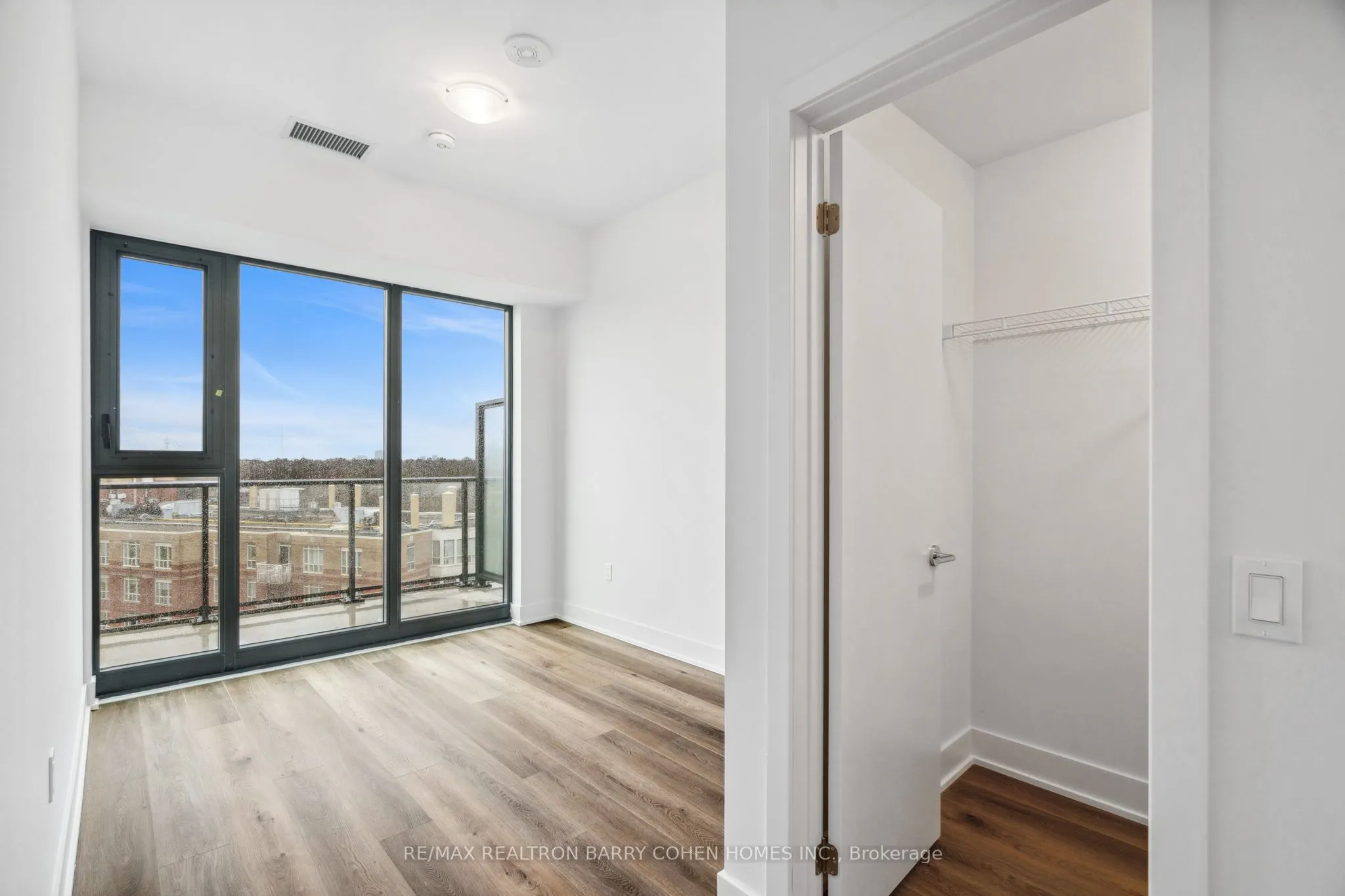 250 Lawrence Avenue W, #906