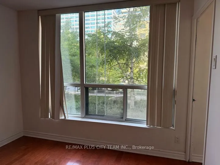 92 King Street E, #206