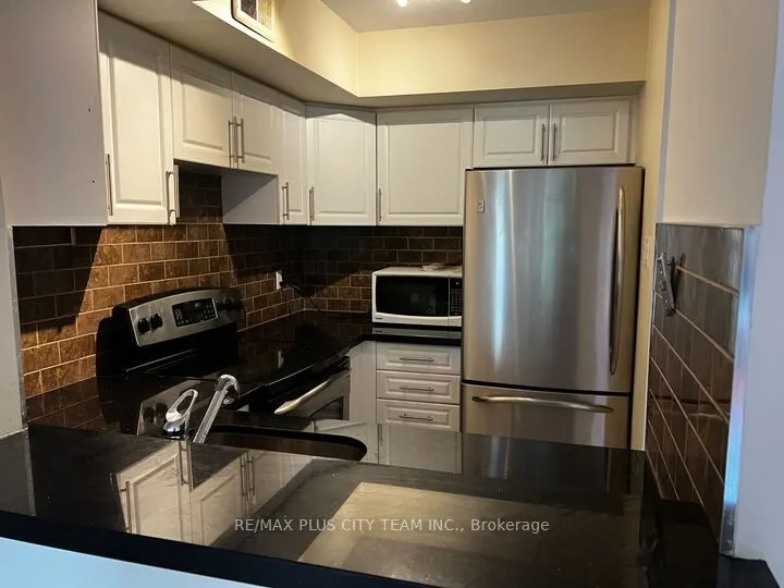 92 King Street E, #206