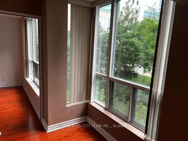 92 King Street E, #206