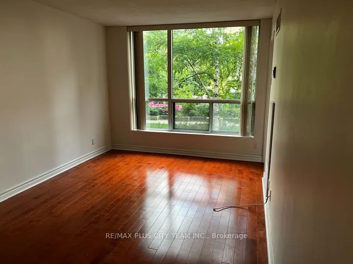 92 King Street E, #206