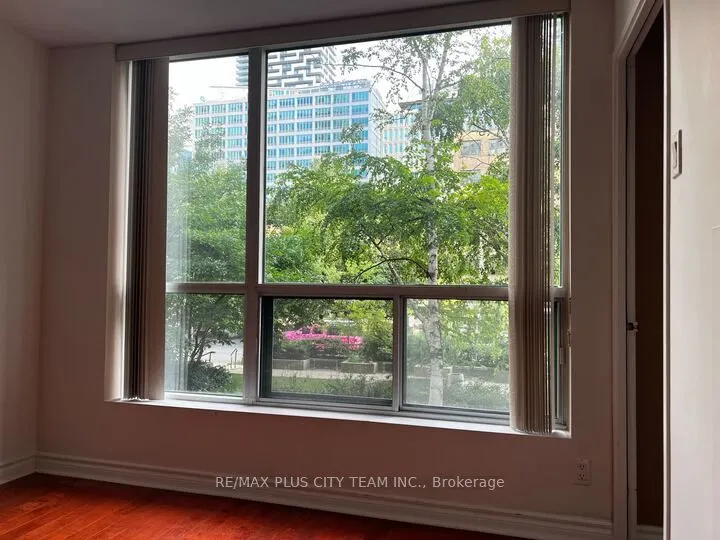 92 King Street E, #206
