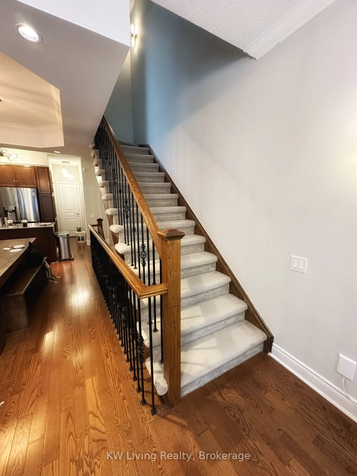 70 Byng Avenue, #15