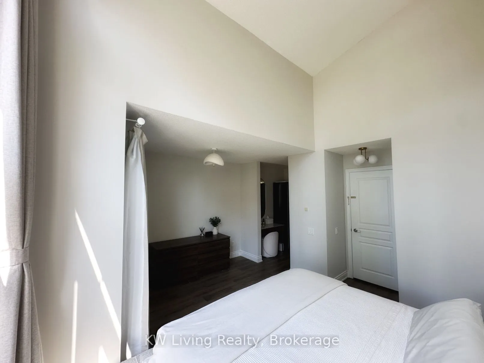 70 Byng Avenue, #15