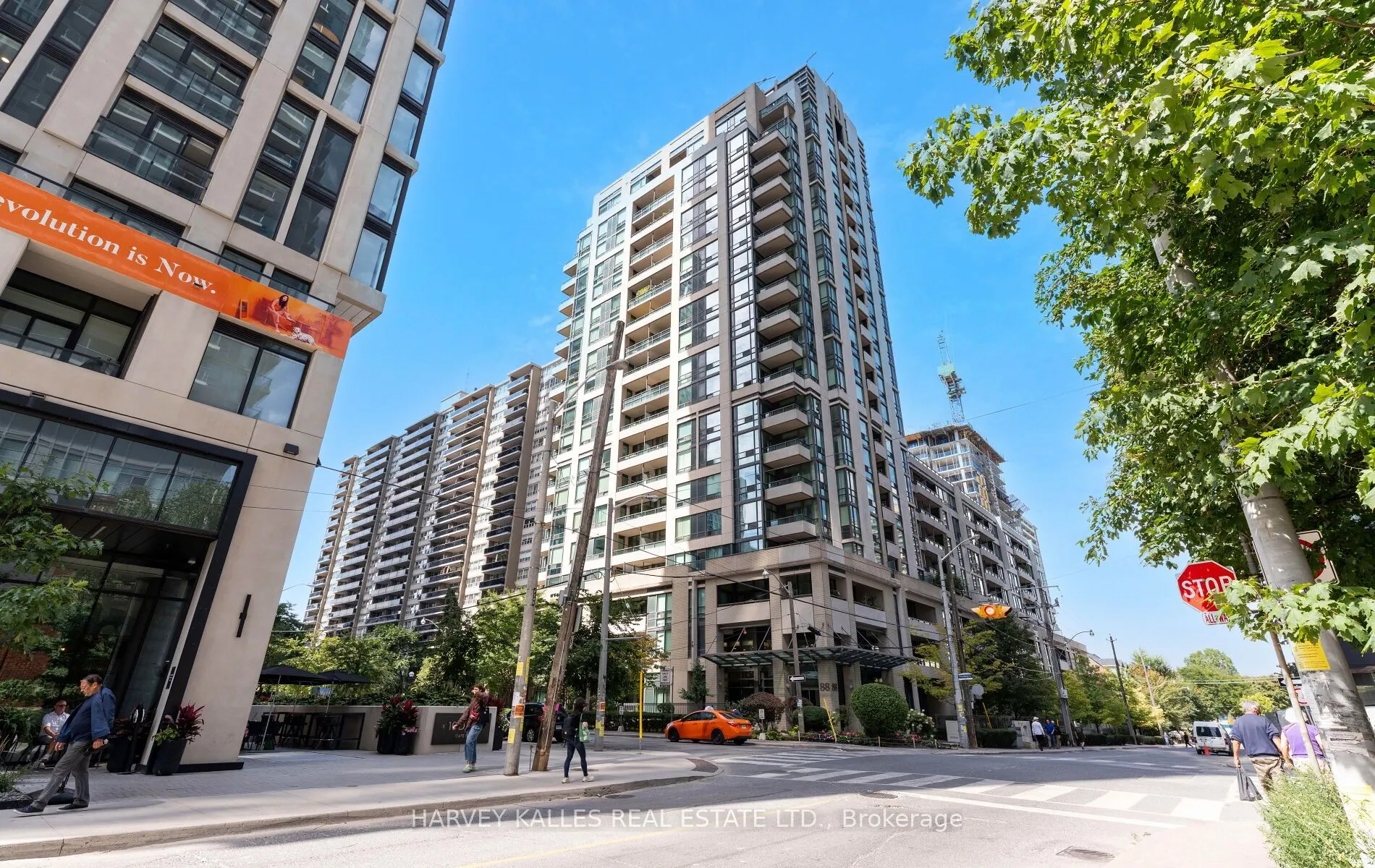 88 Broadway Avenue, #1406