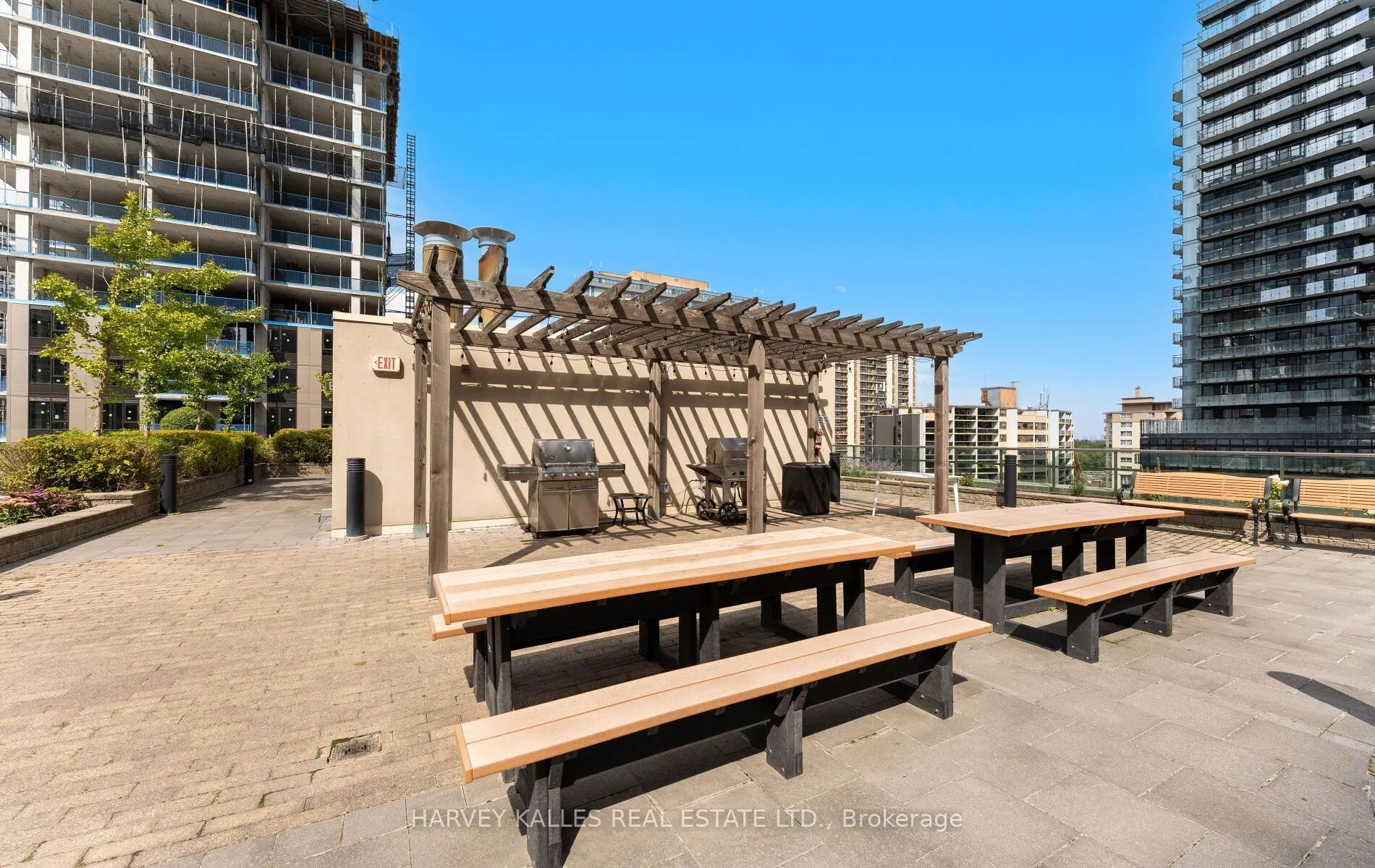 88 Broadway Avenue, #1406