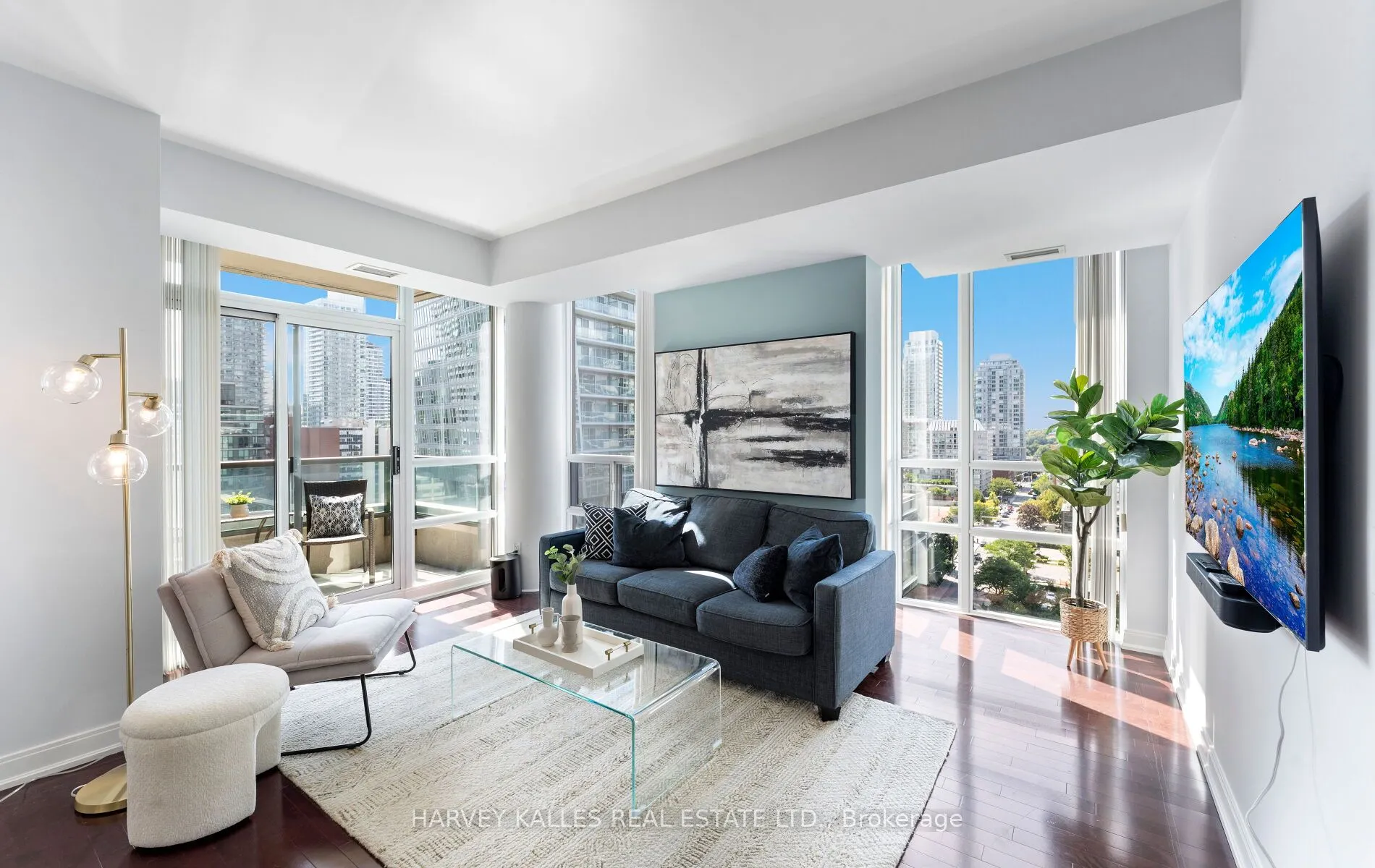 88 Broadway Avenue, #1406