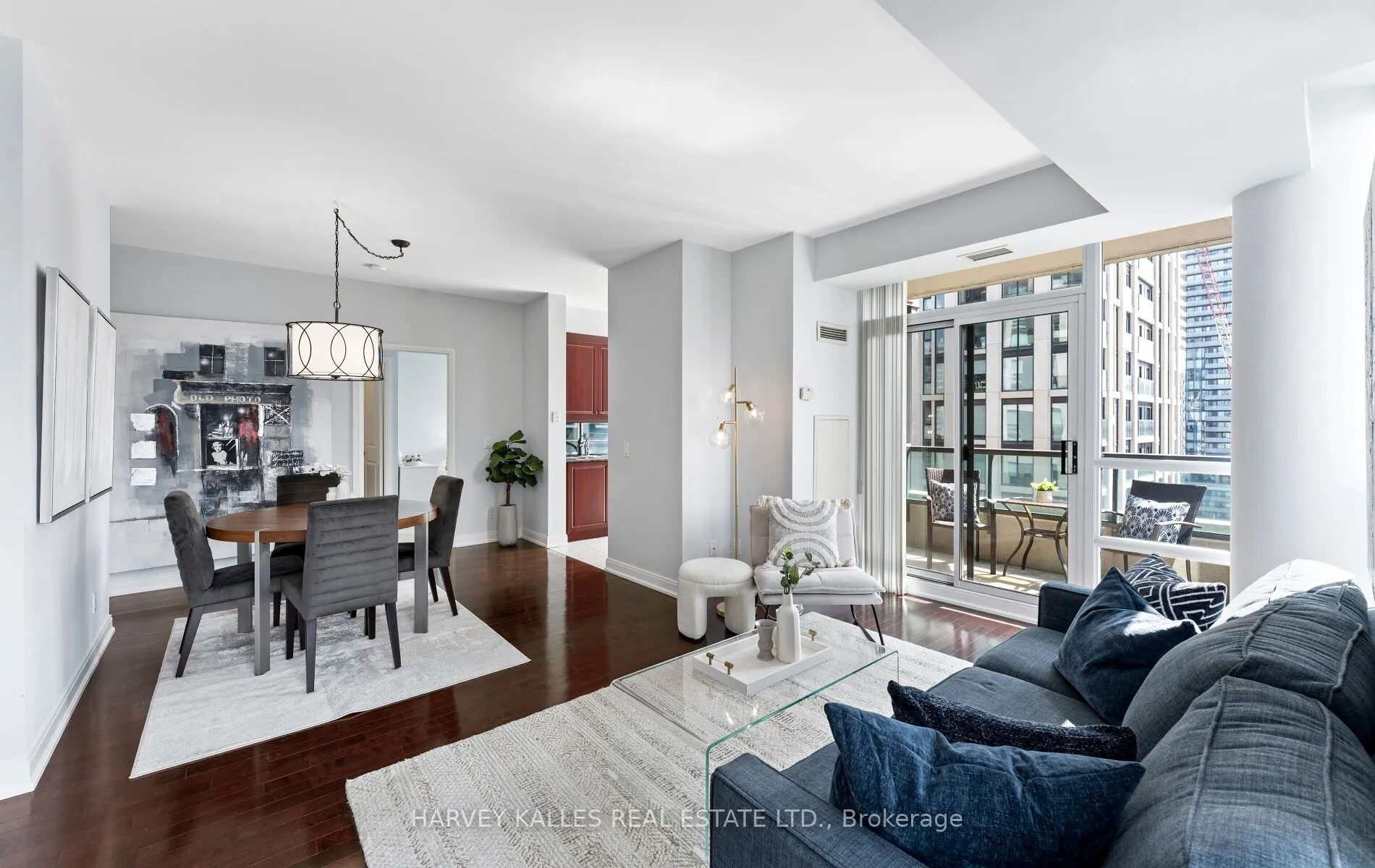 88 Broadway Avenue, #1406