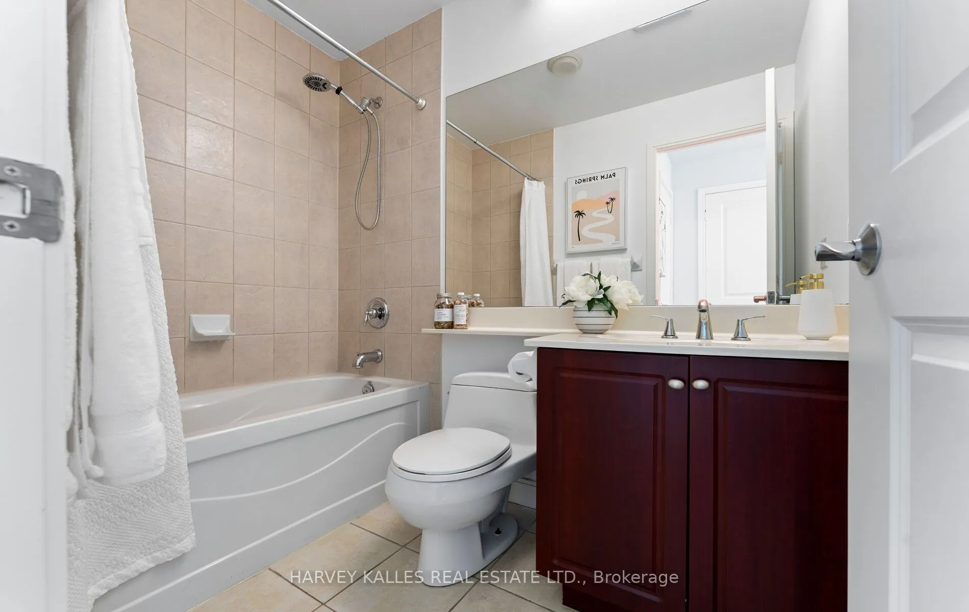 88 Broadway Avenue, #1406