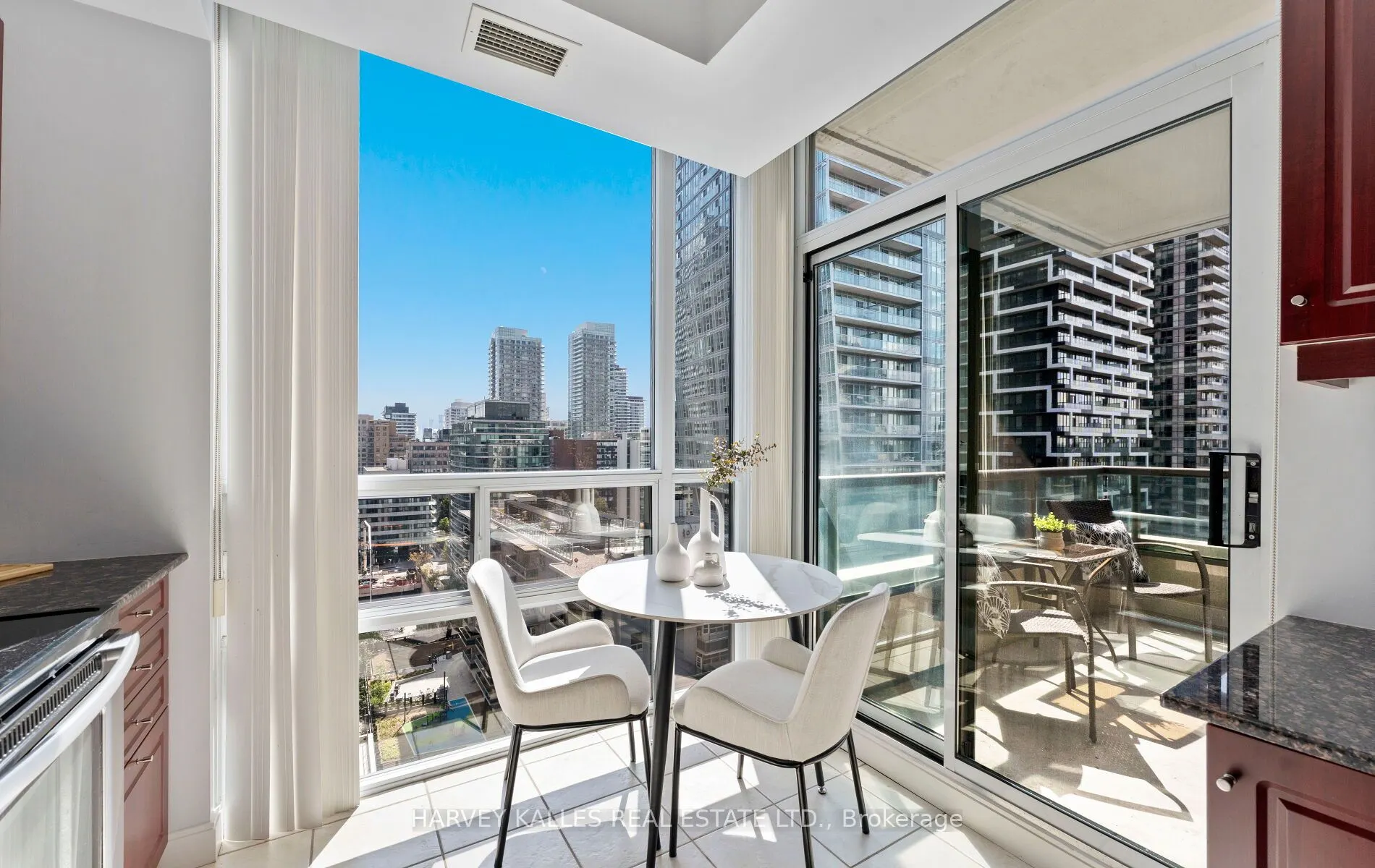 88 Broadway Avenue, #1406