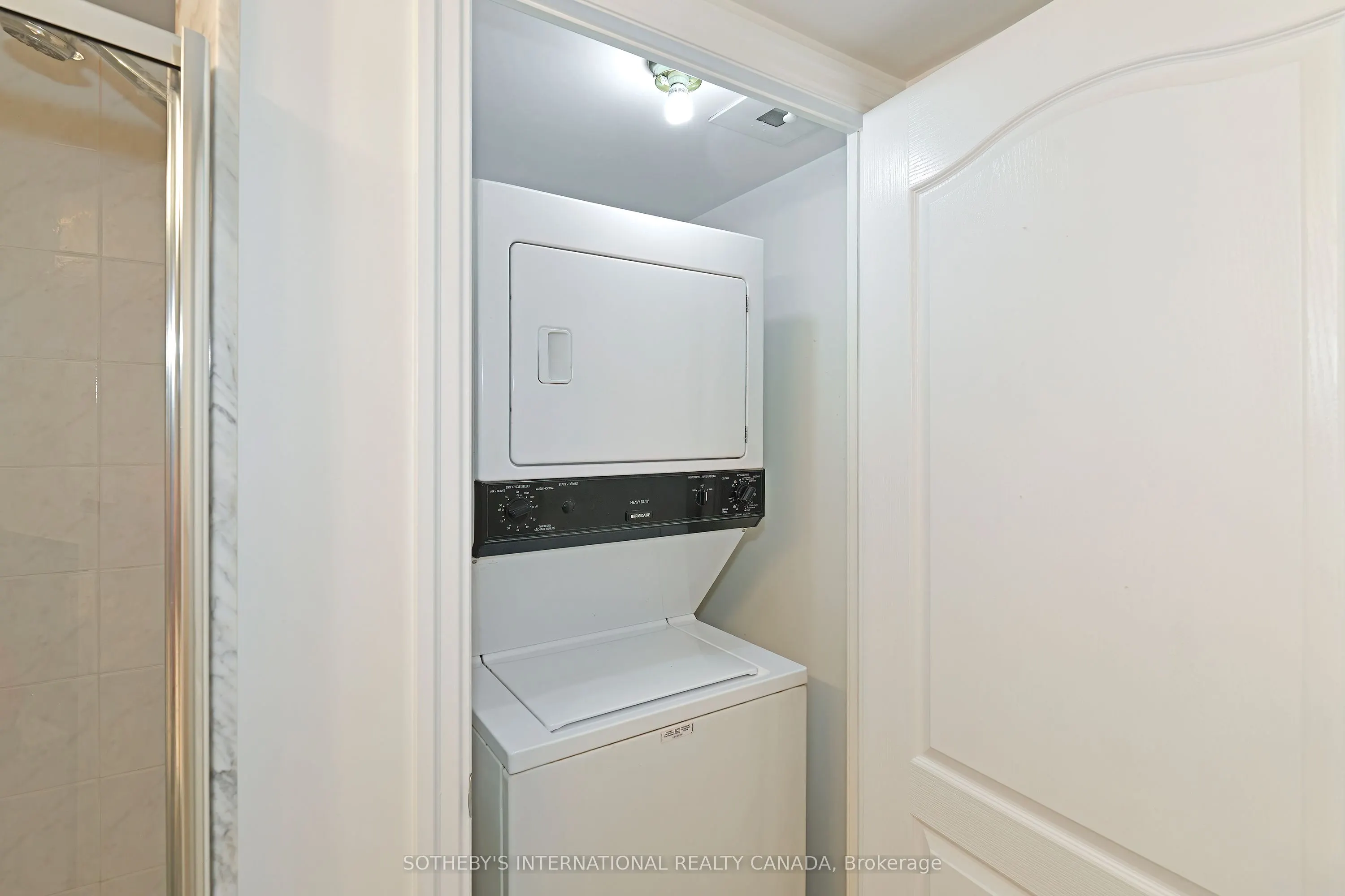 188 Doris Avenue, #1704
