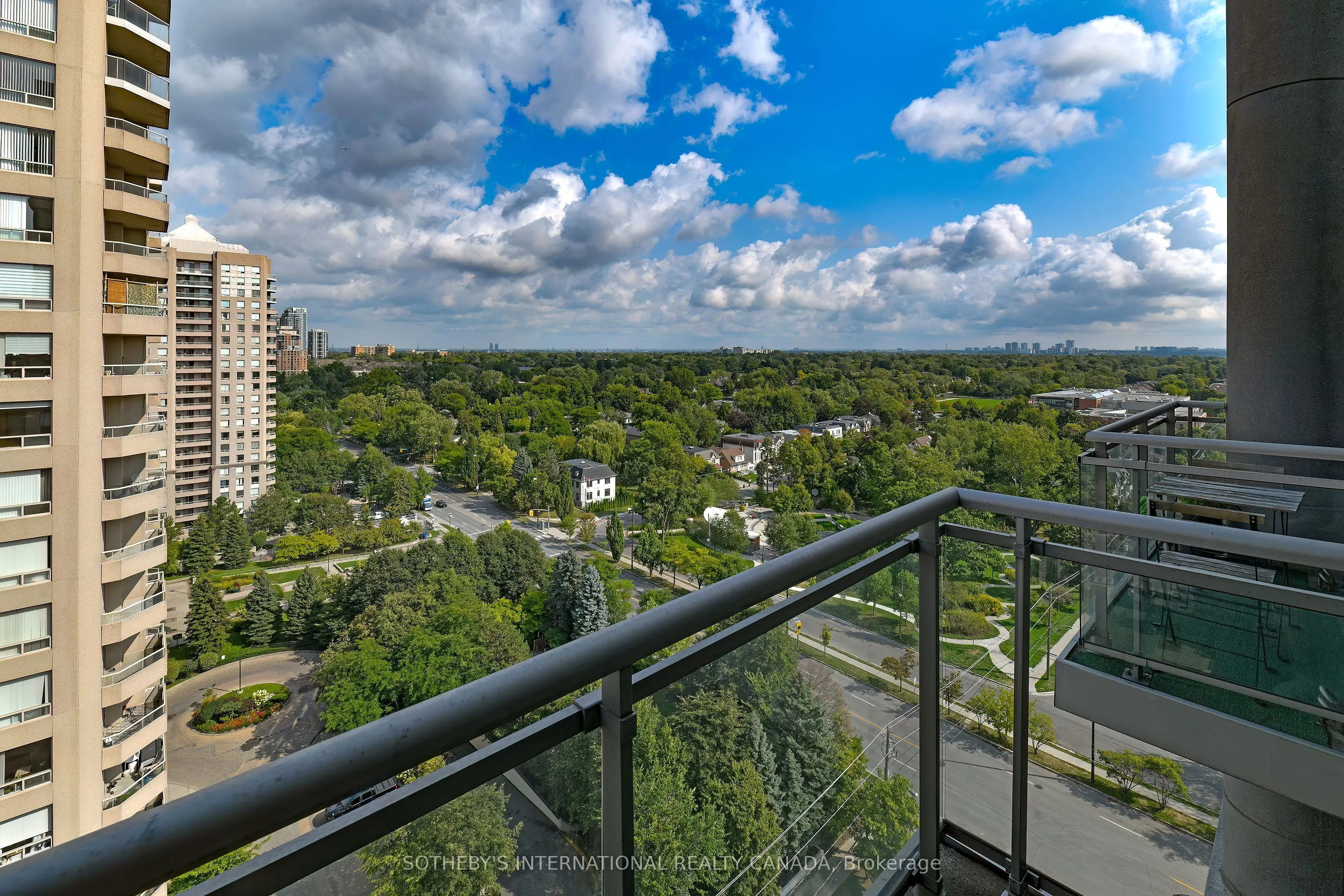 188 Doris Avenue, #1704