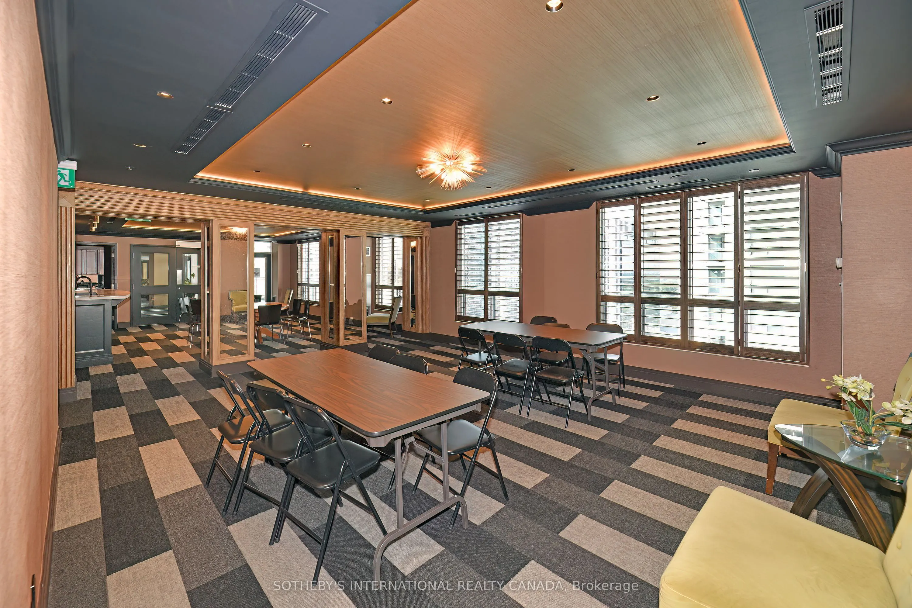 188 Doris Avenue, #1704