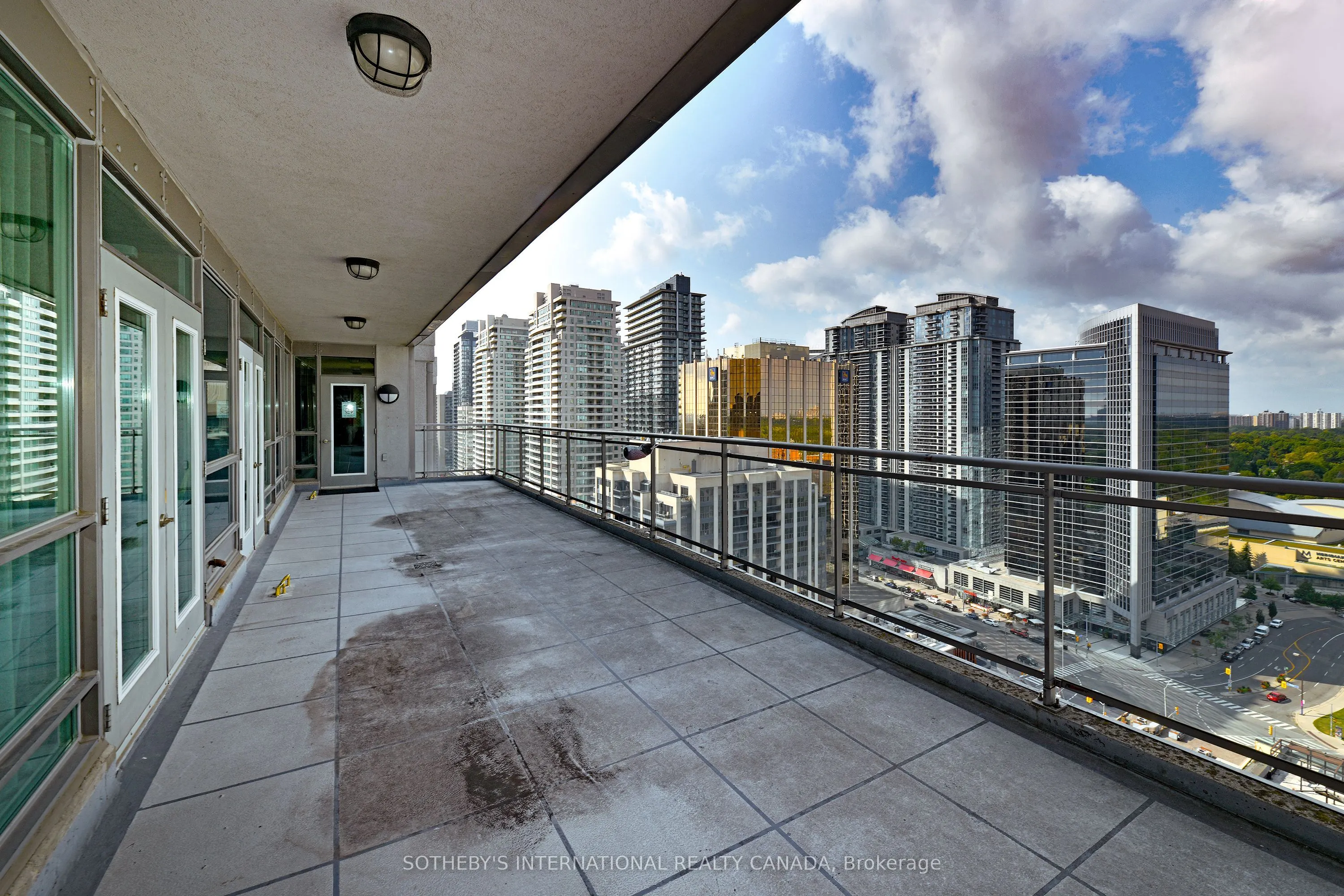 188 Doris Avenue, #1704