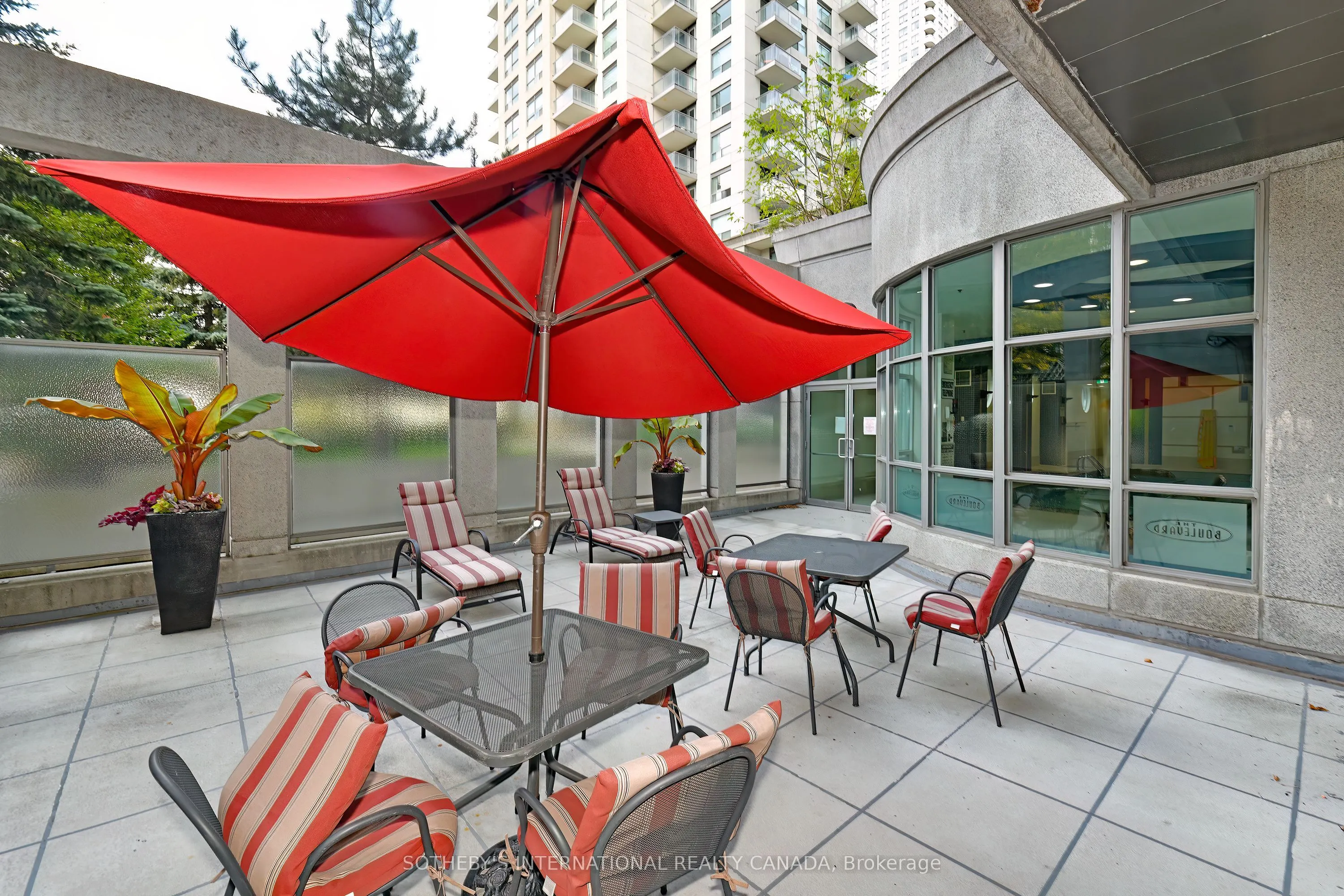 188 Doris Avenue, #1704