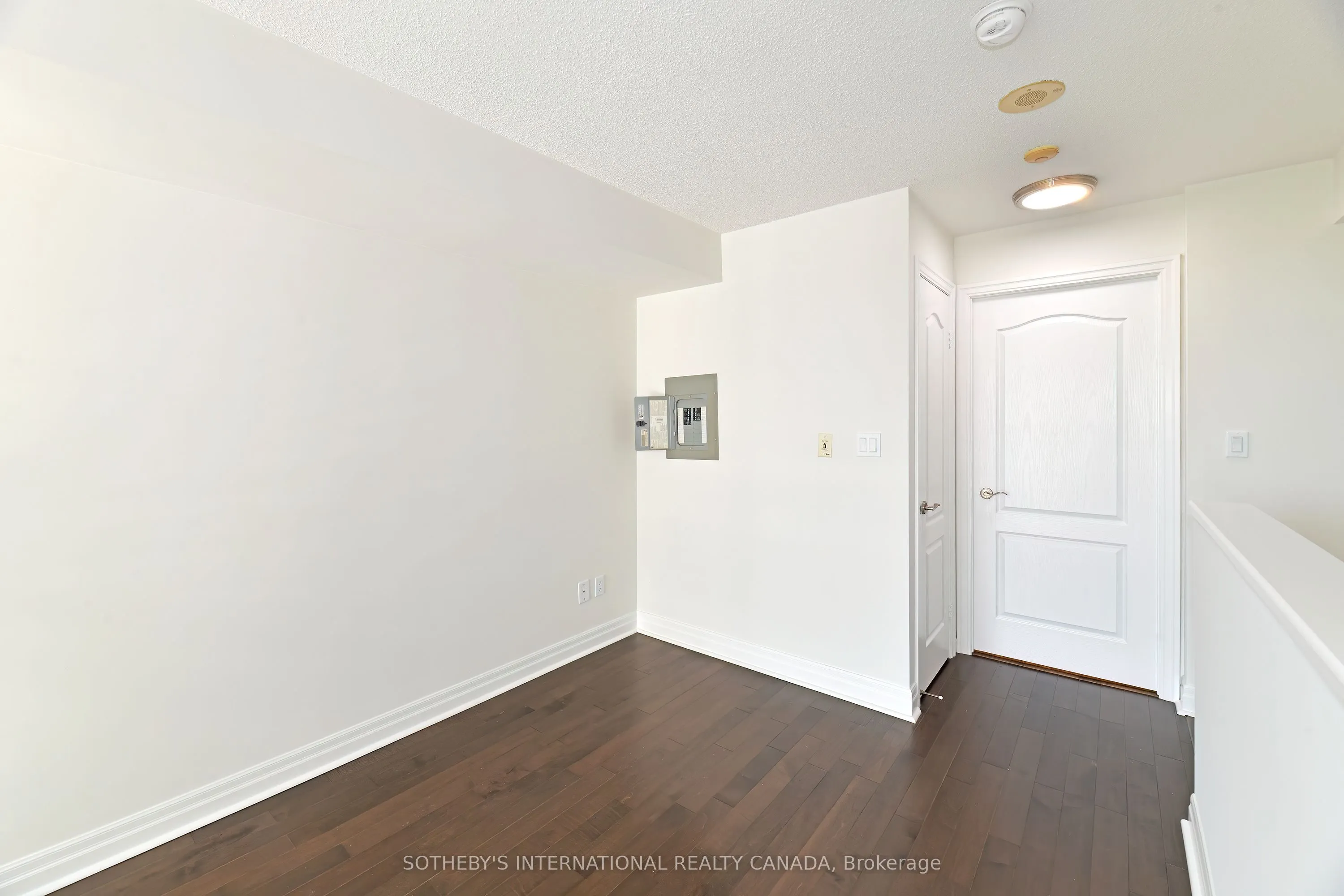 188 Doris Avenue, #1704