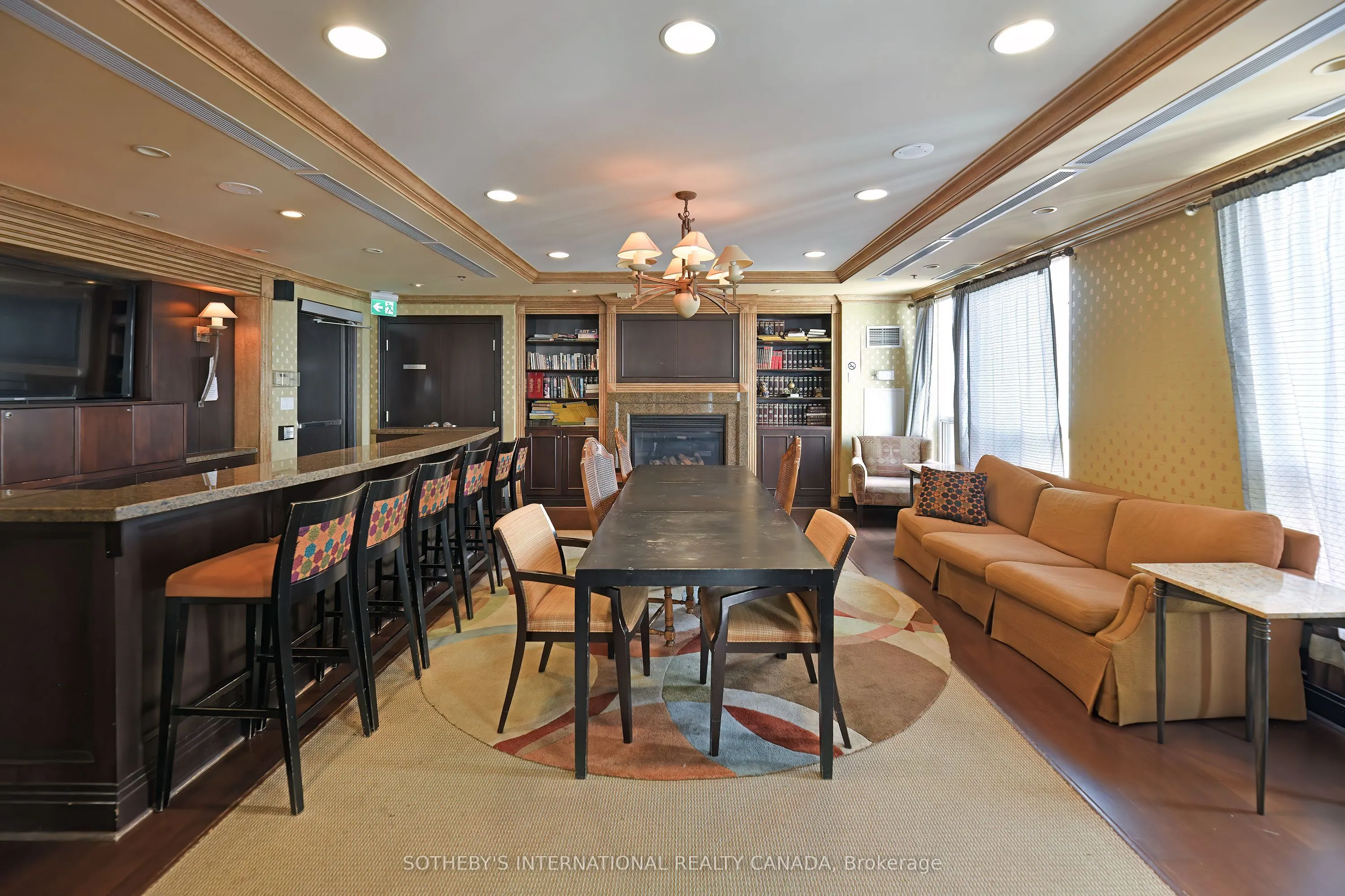 188 Doris Avenue, #1704
